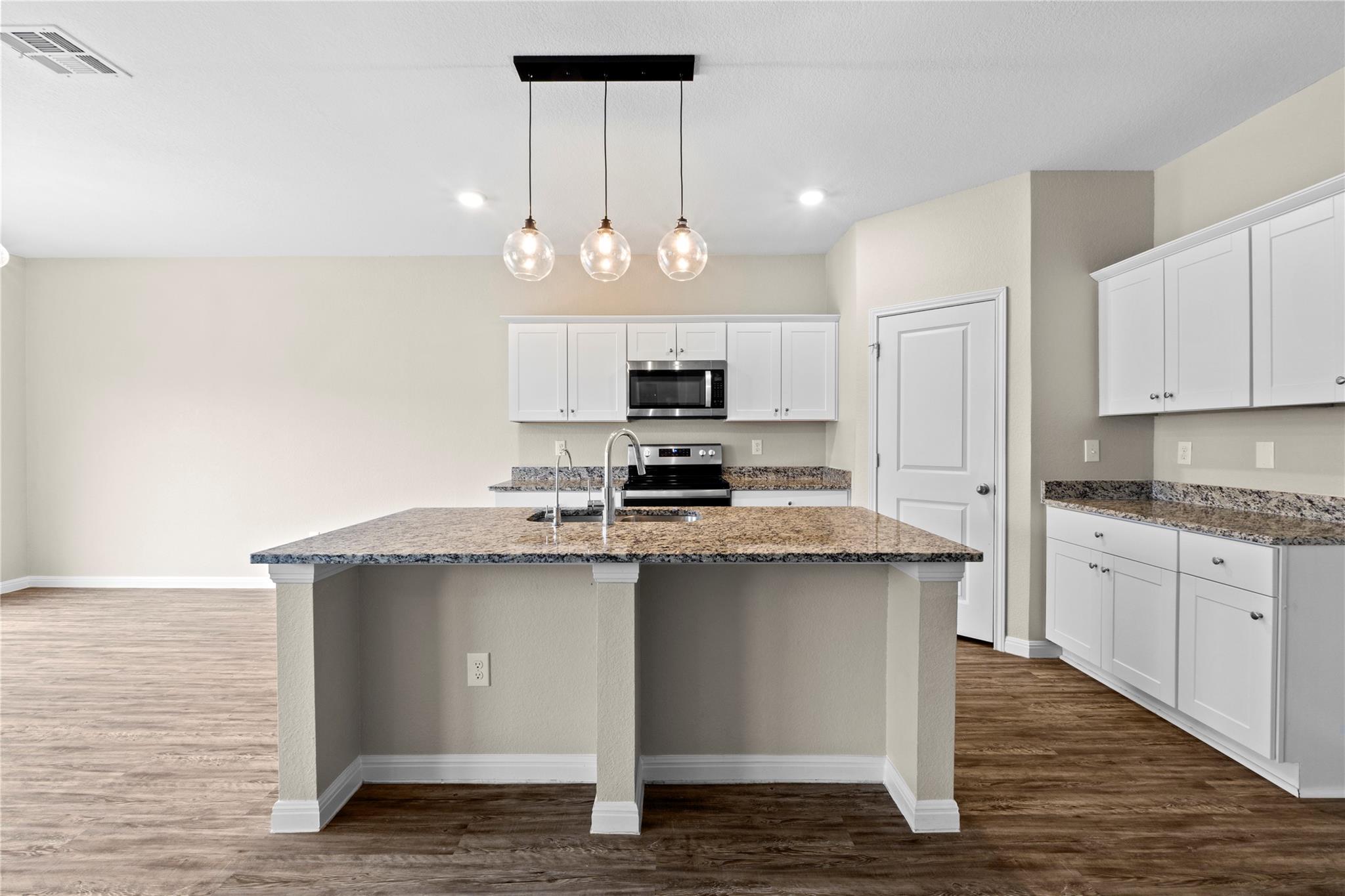 12812 Samuel Adams Dr, Manor, TX 78653