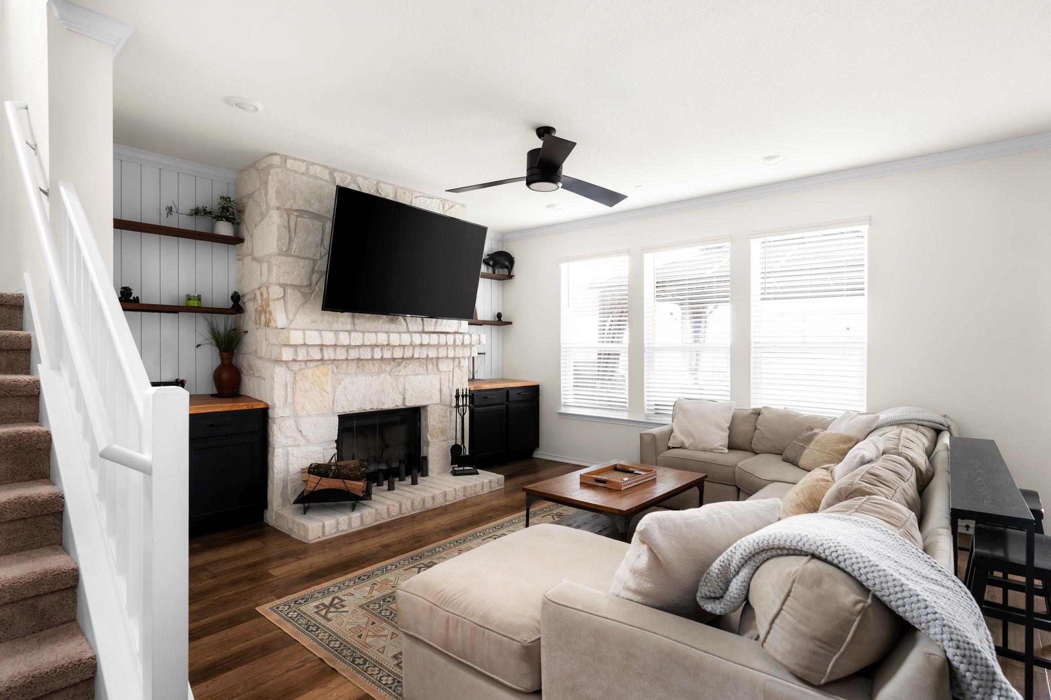 7810 Song Sparrow Dr # 2, Austin, TX 78744