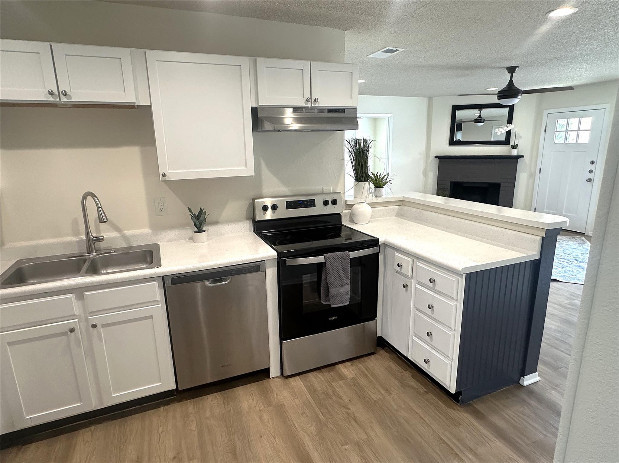 503 Algerita Dr # B, Georgetown, TX 78628