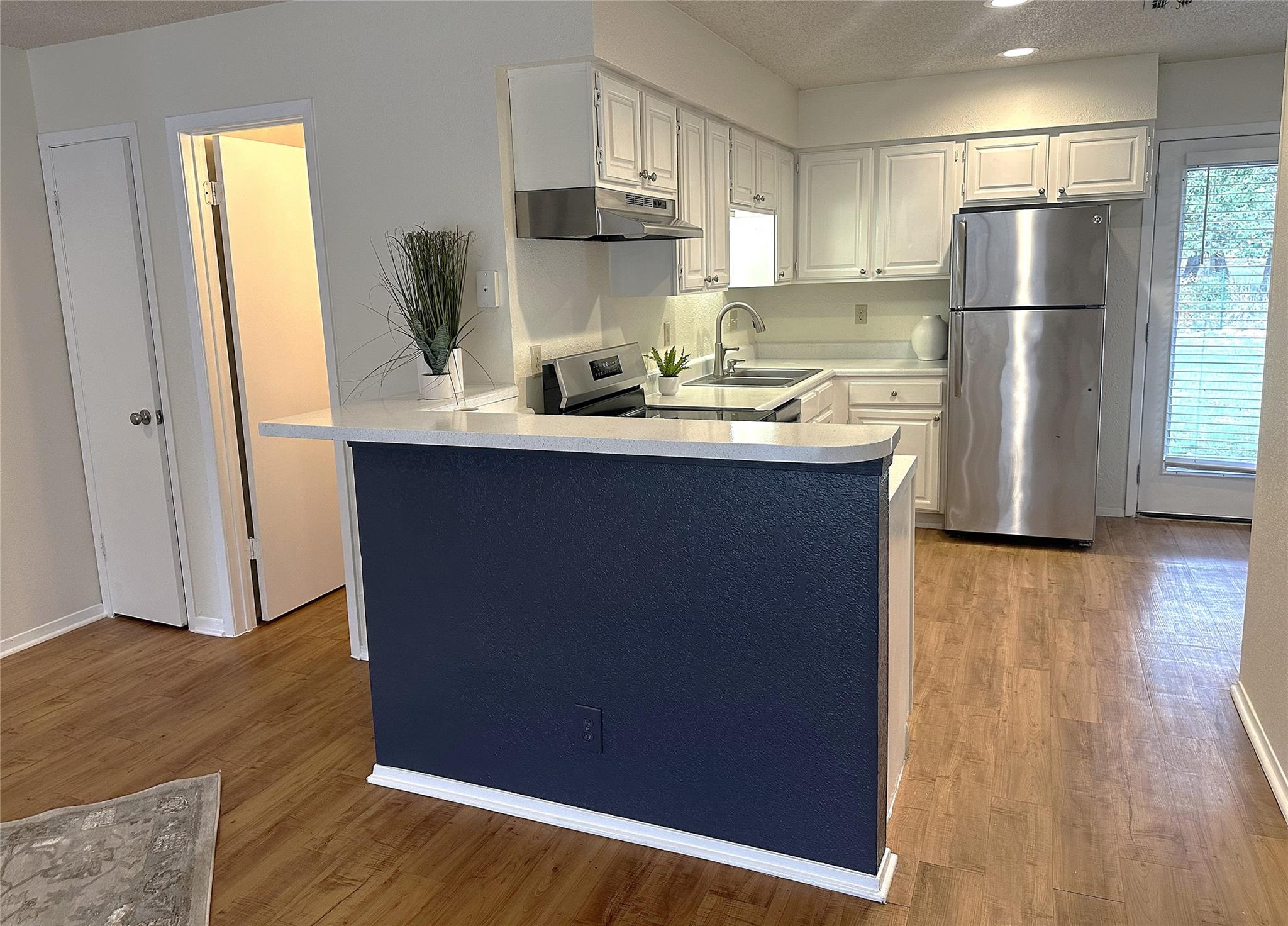 503 Algerita Dr # B, Georgetown, TX 78628