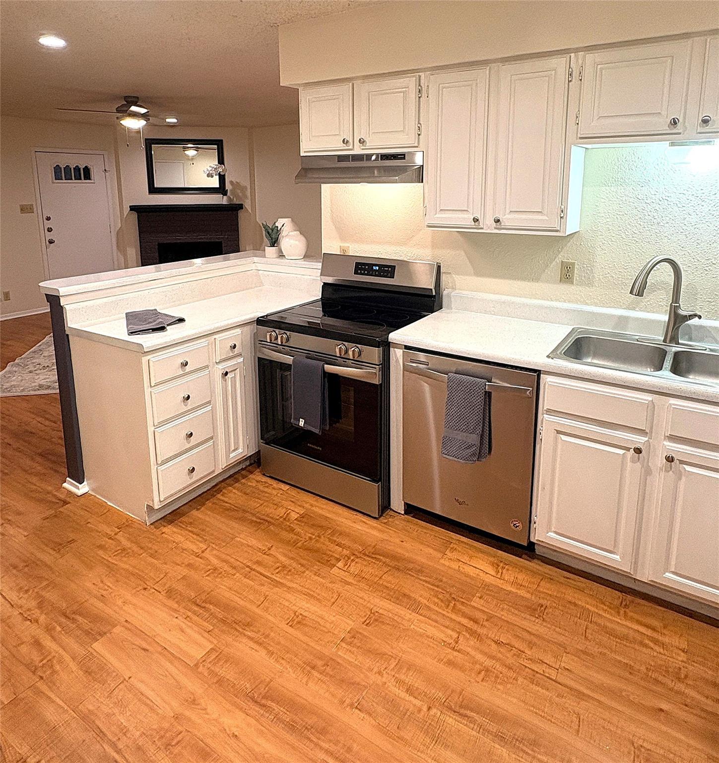 503 Algerita Dr # B, Georgetown, TX 78628