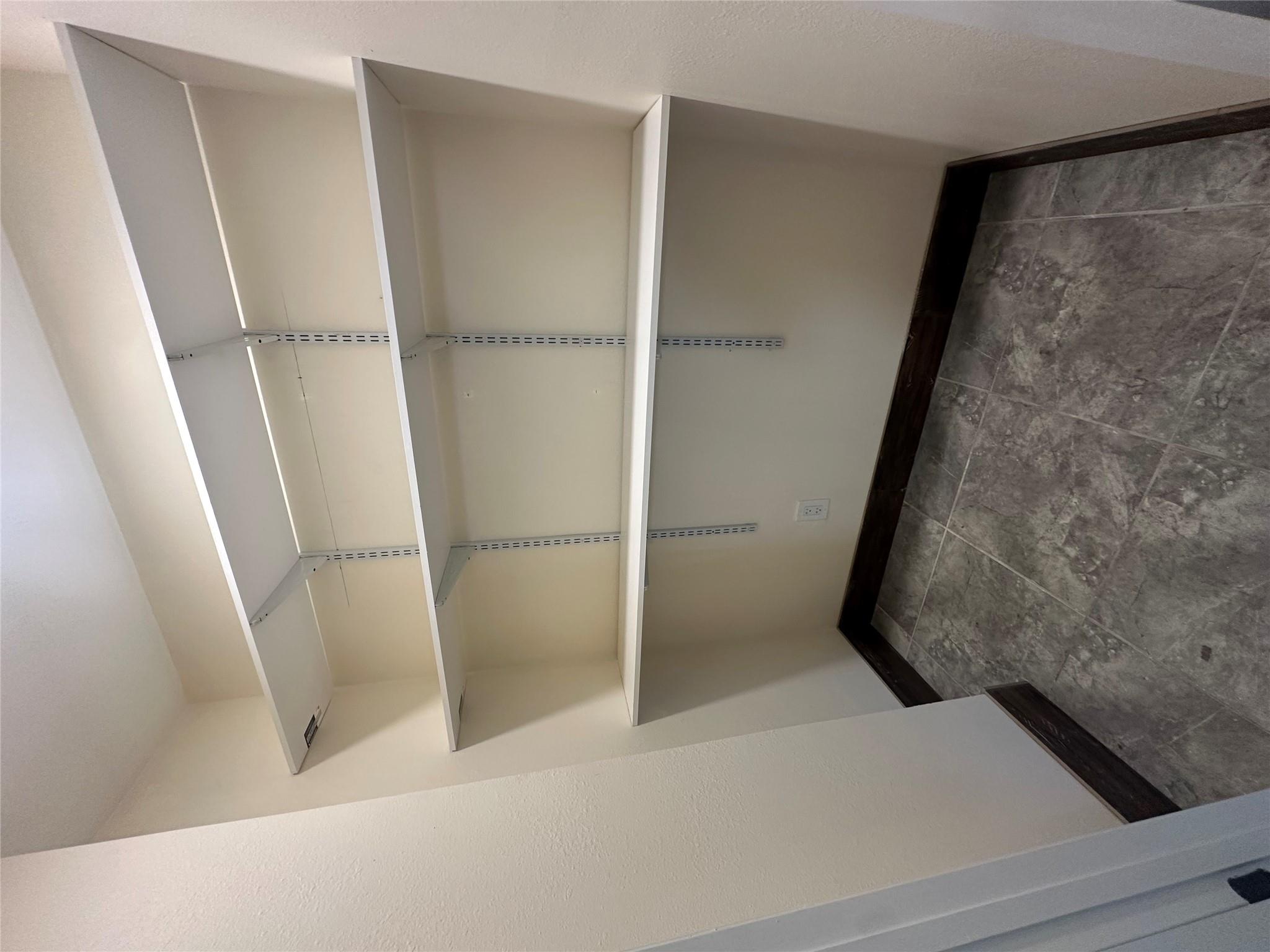 170 Interstate Dr # F, Buda, TX 78610