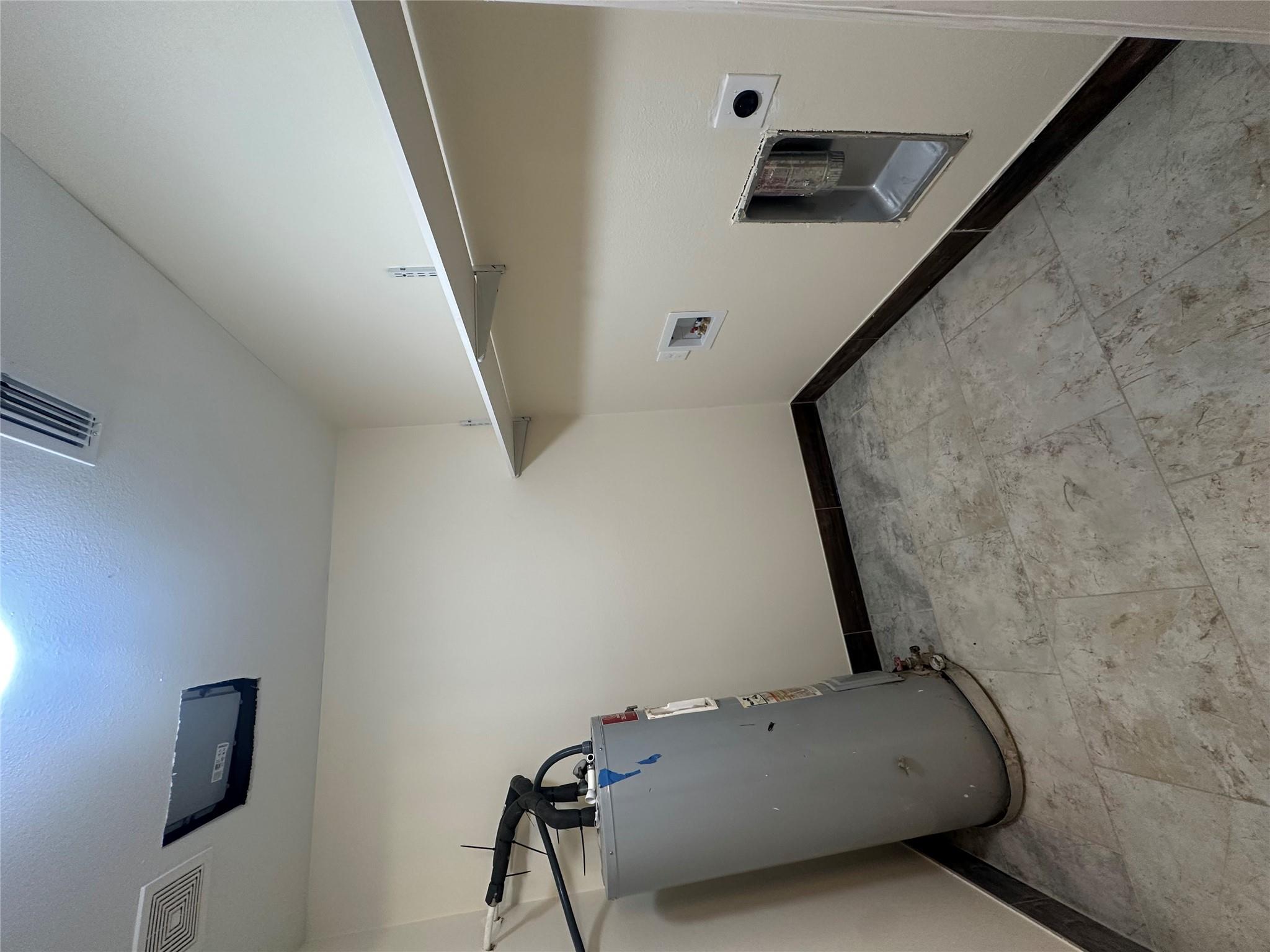 170 Interstate Dr # F, Buda, TX 78610