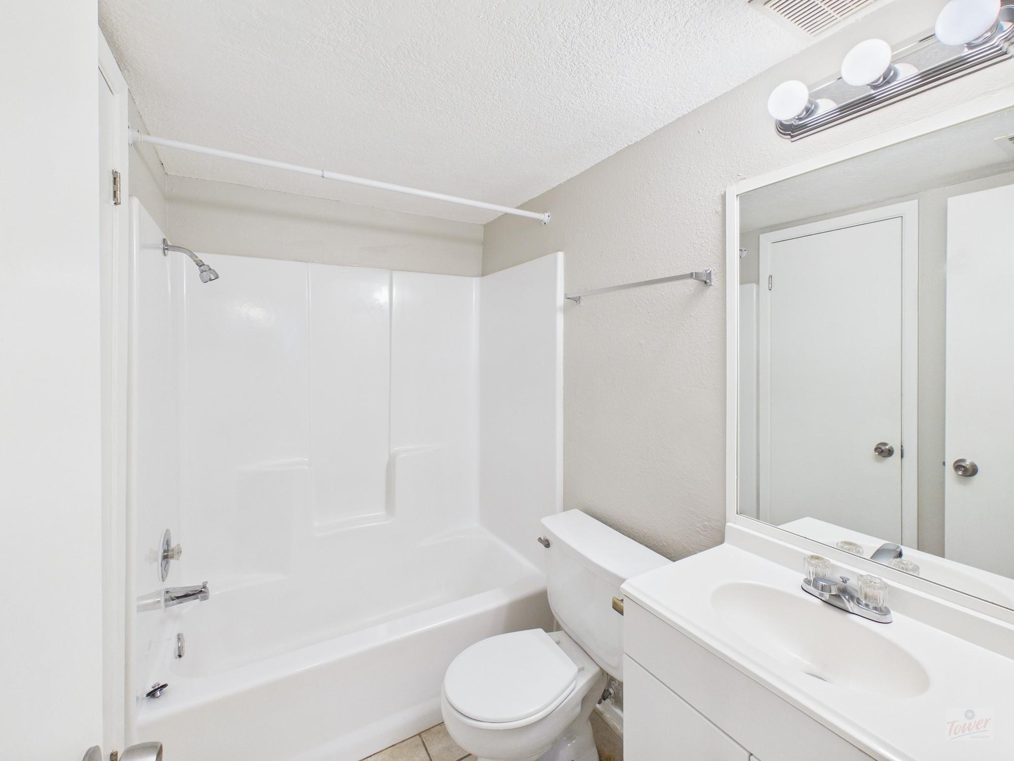 2500 Burleson Rd # 206, Austin, TX 78741