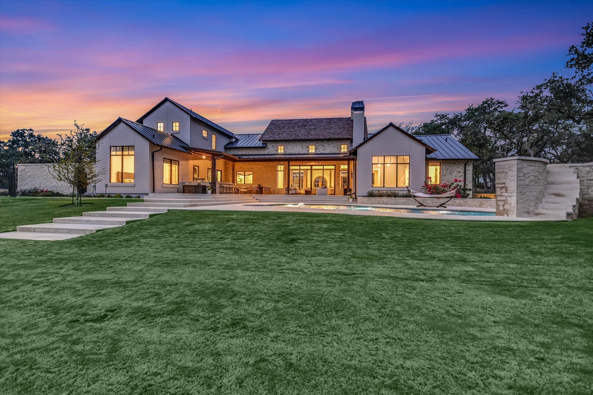 321 Flatcreek Trl, Wimberley, TX 78676