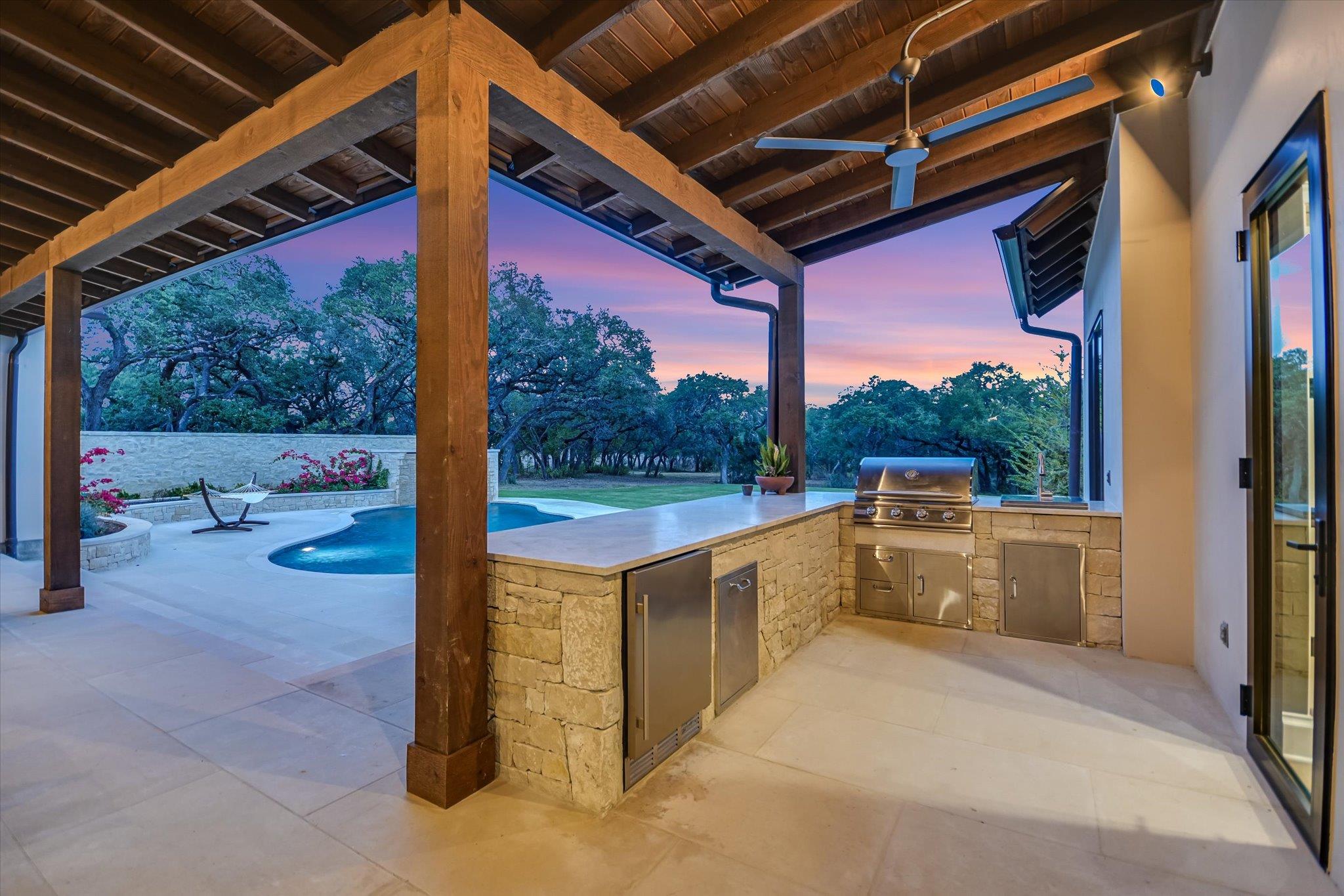 321 Flatcreek Trl, Wimberley, TX 78676