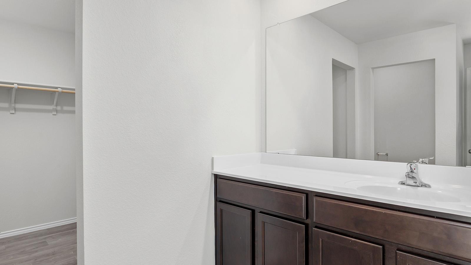 124 McNamara Ct, Jarrell, TX 76537