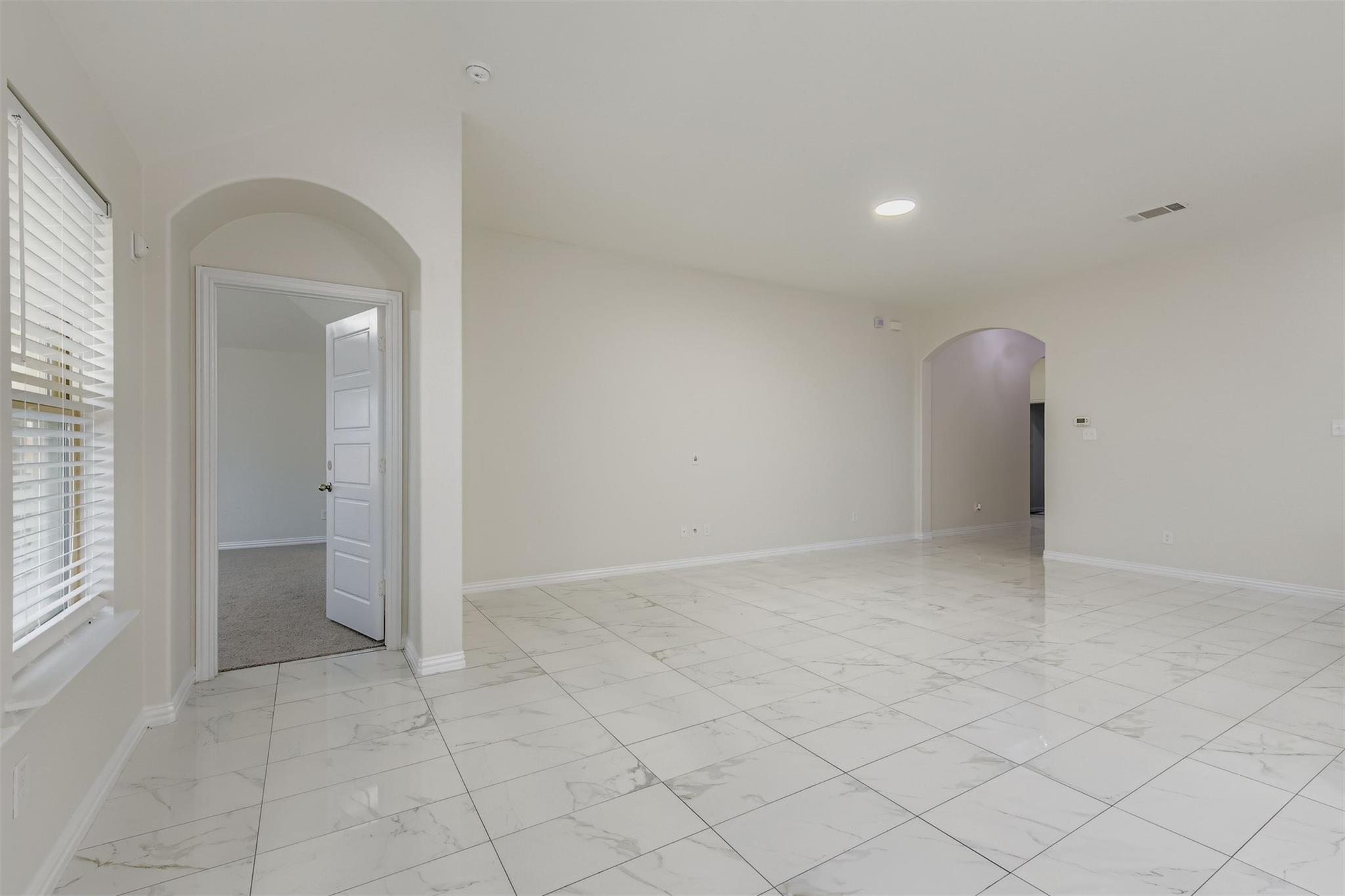 370 Vista Gardens Dr, Buda, TX 78610