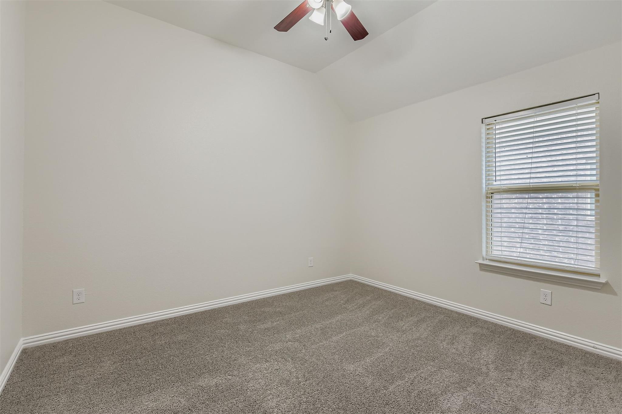 370 Vista Gardens Dr, Buda, TX 78610