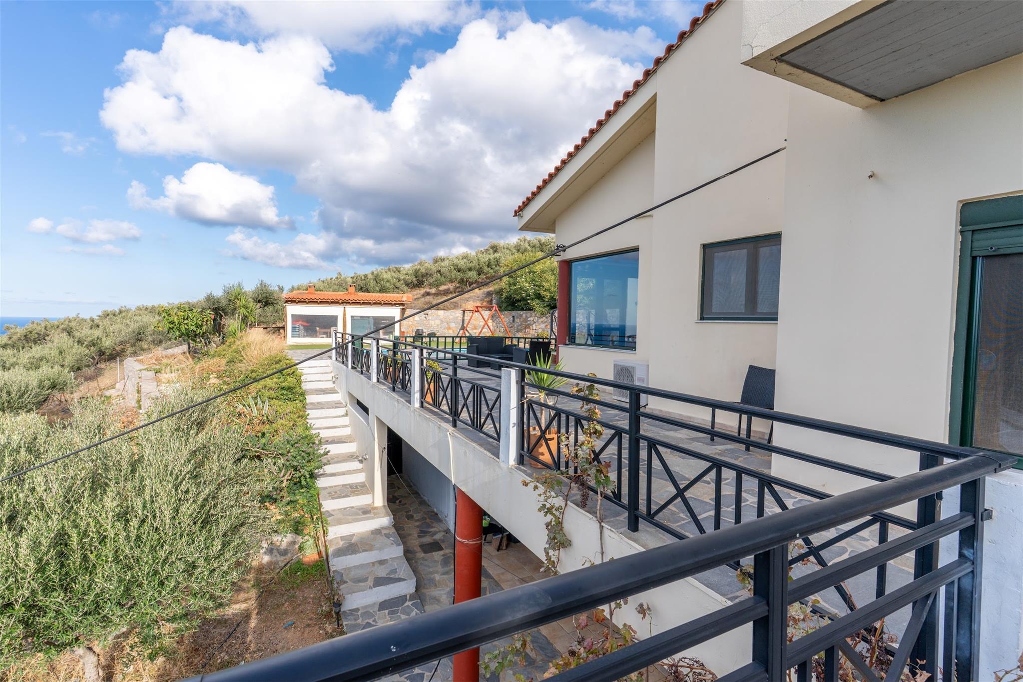 0 Villa Iliothea, Out of State 00000