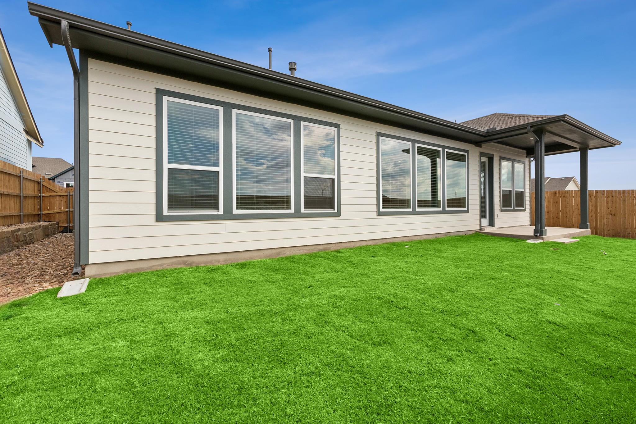 272 Pine Bark Dr, Buda, TX 78610