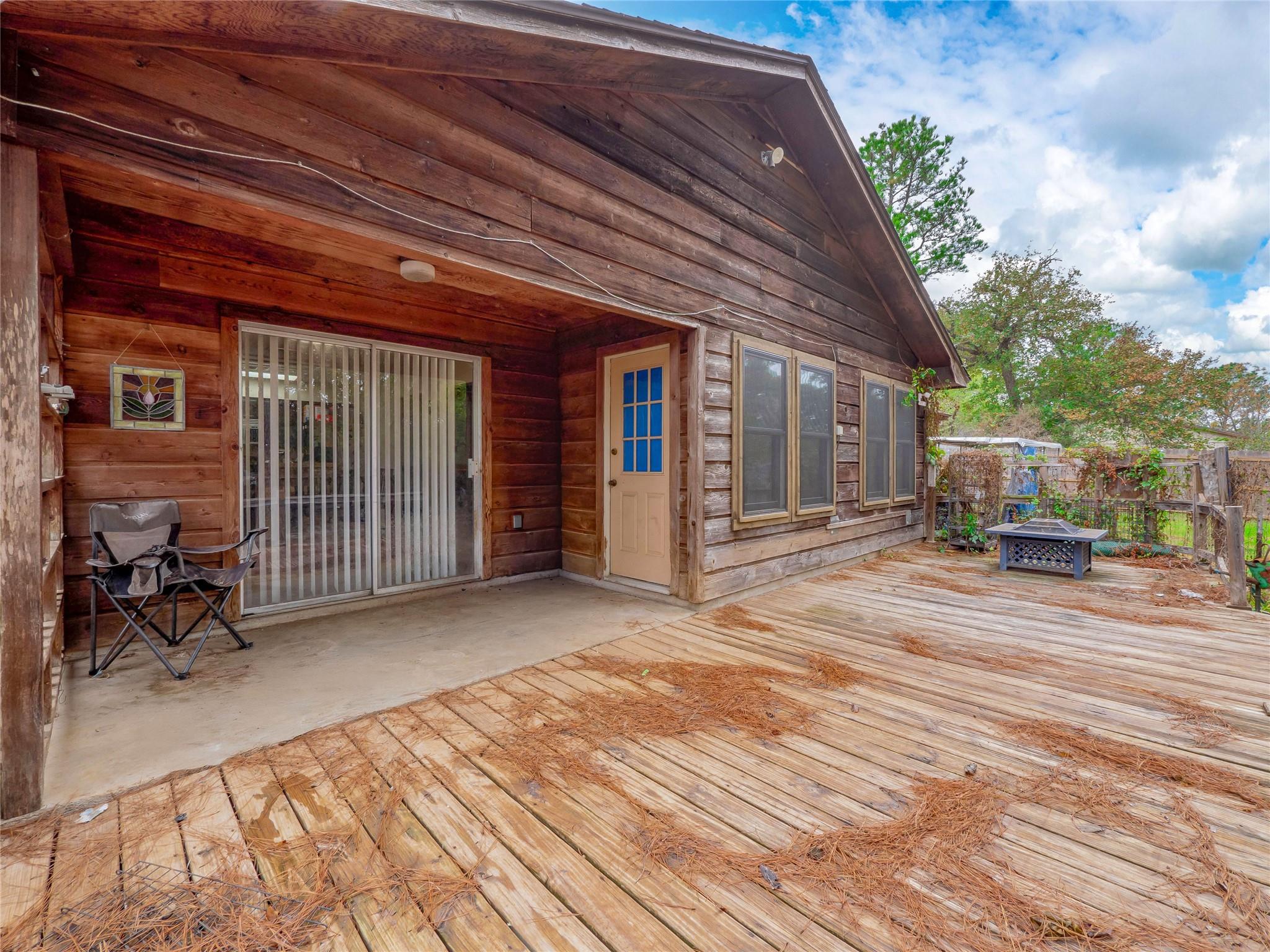 108 Lei Ct, Bastrop, TX 78602