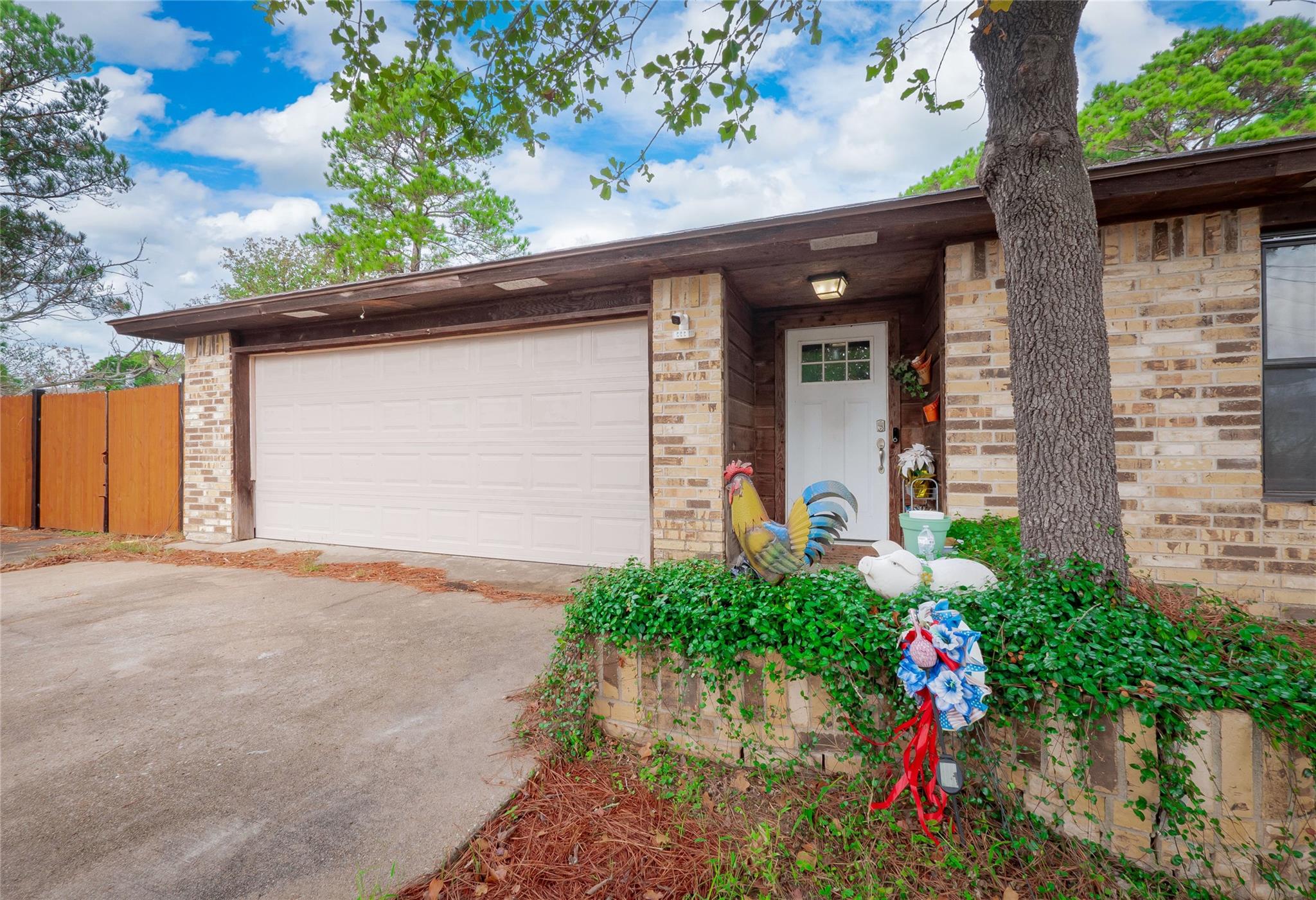 108 Lei Ct, Bastrop, TX 78602