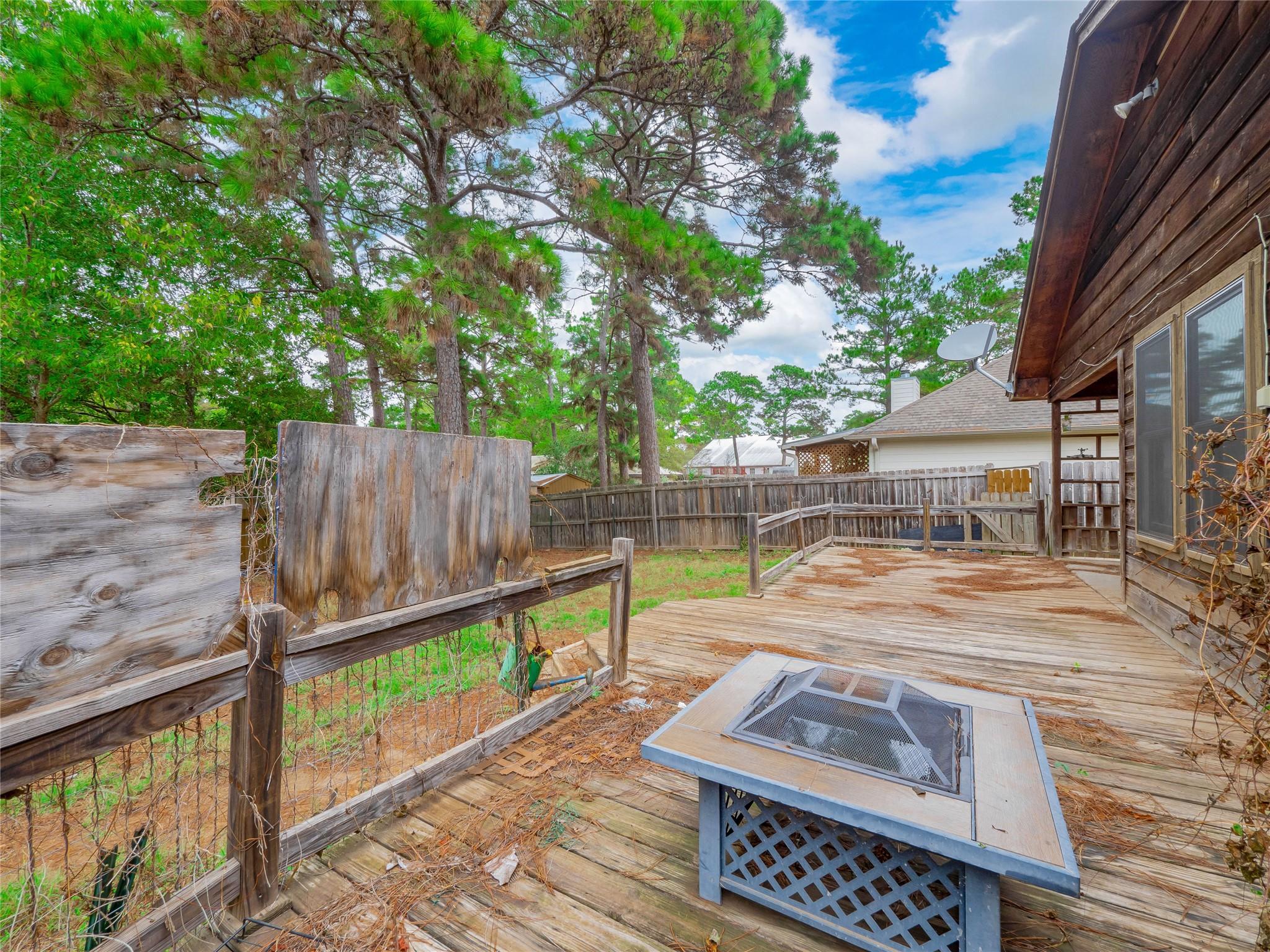 108 Lei Ct, Bastrop, TX 78602