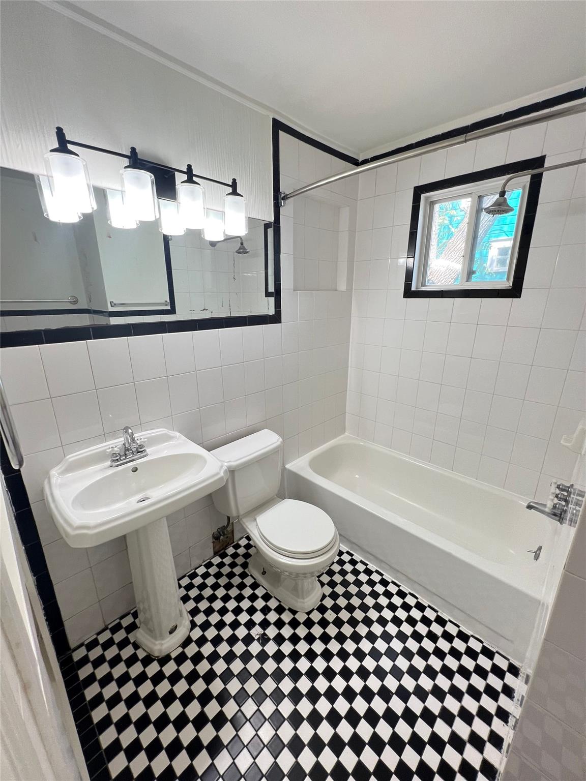 5001 Duval St # A, Austin, TX 78751