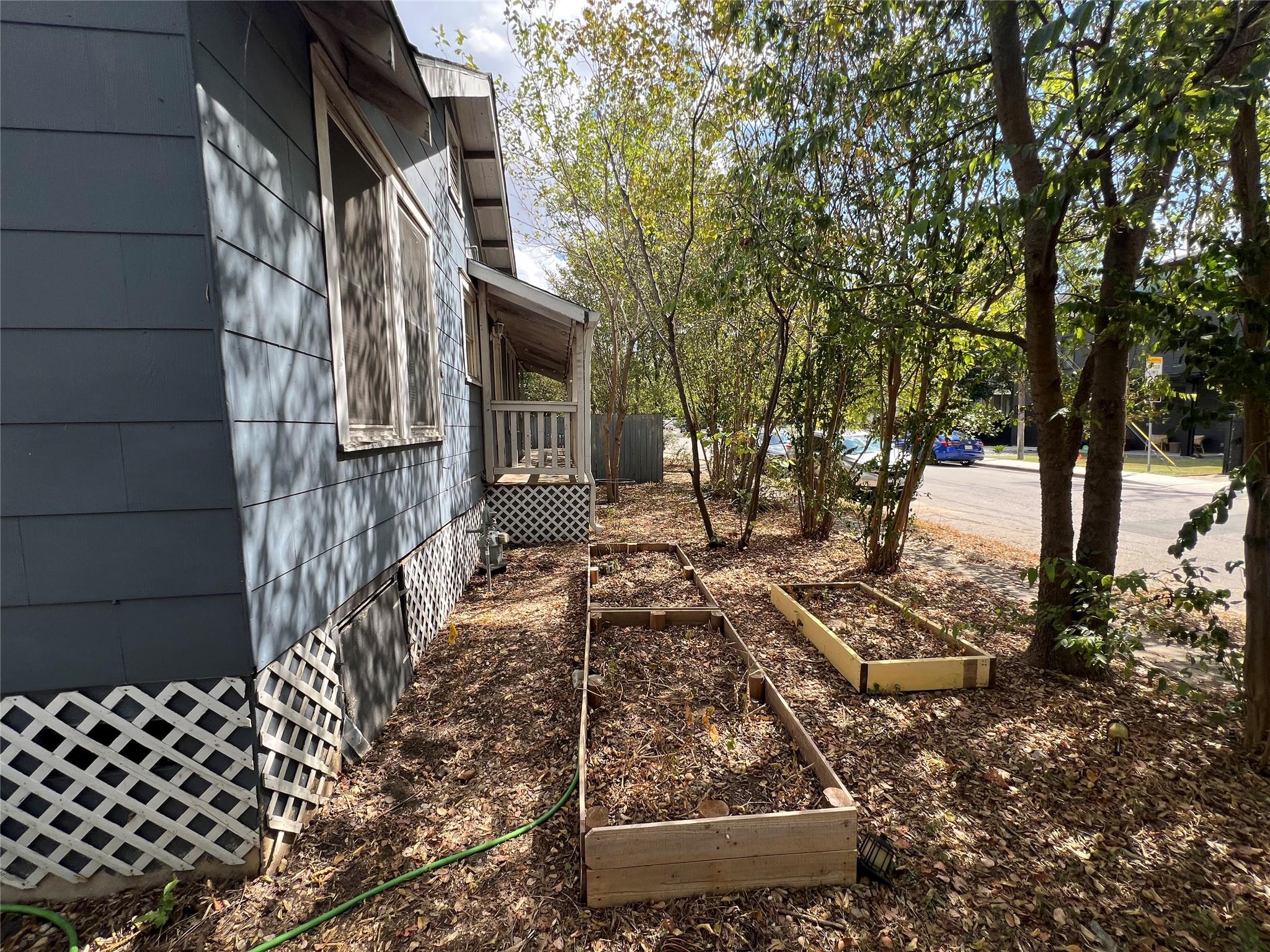 5001 Duval St # A, Austin, TX 78751