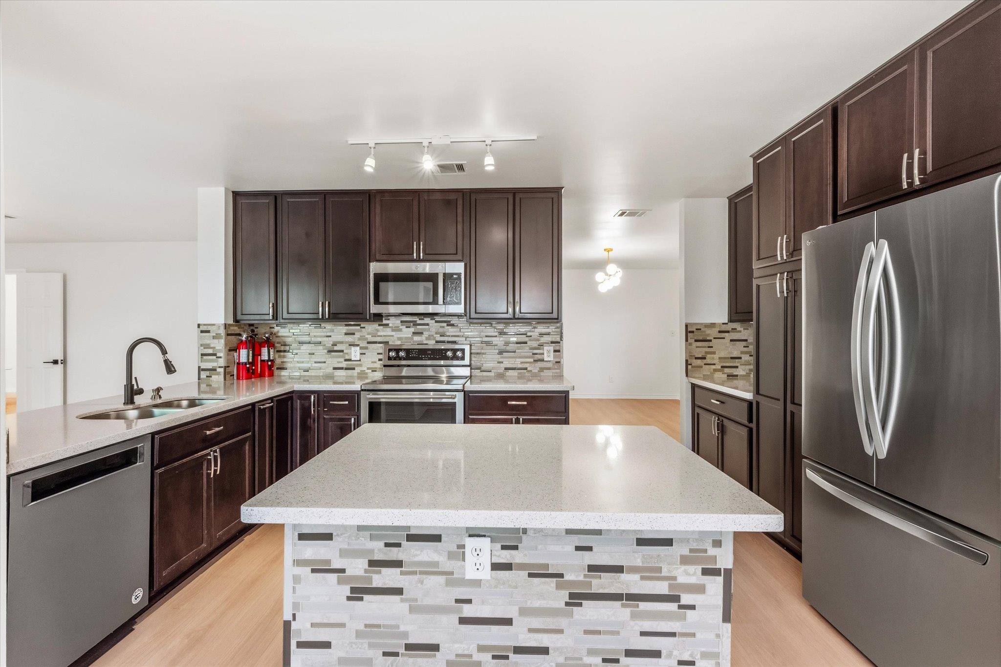 2005 Jasper Ln, Cedar Park, TX 78613