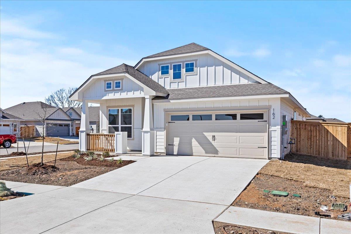 162 Paul Pena Dr, San Marcos, TX 78666