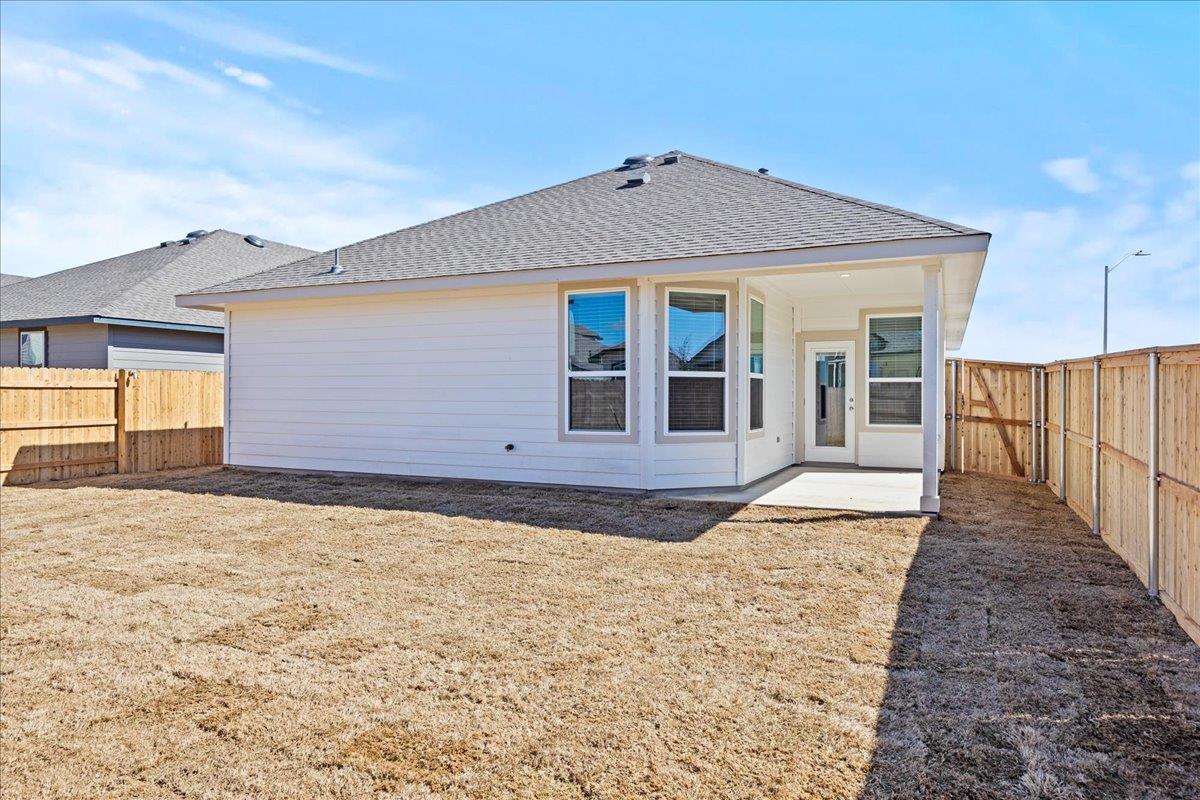 162 Paul Pena Dr, San Marcos, TX 78666