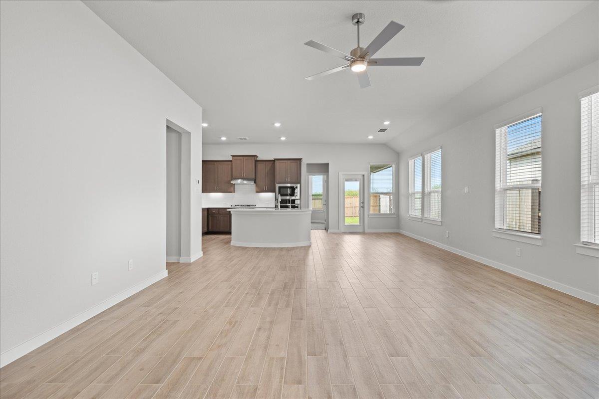 162 Paul Pena Dr, San Marcos, TX 78666