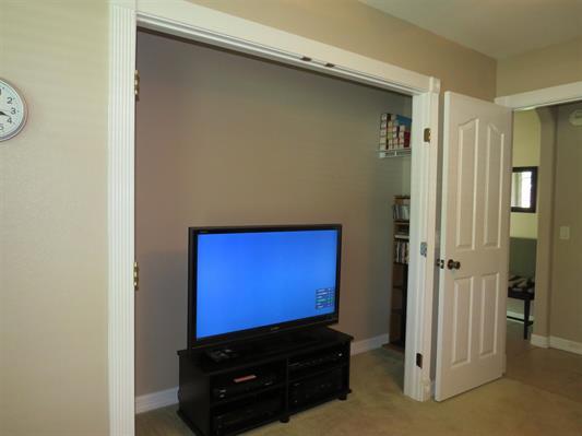 220 W Lakecrest Dr, Bluffton, TX 78607