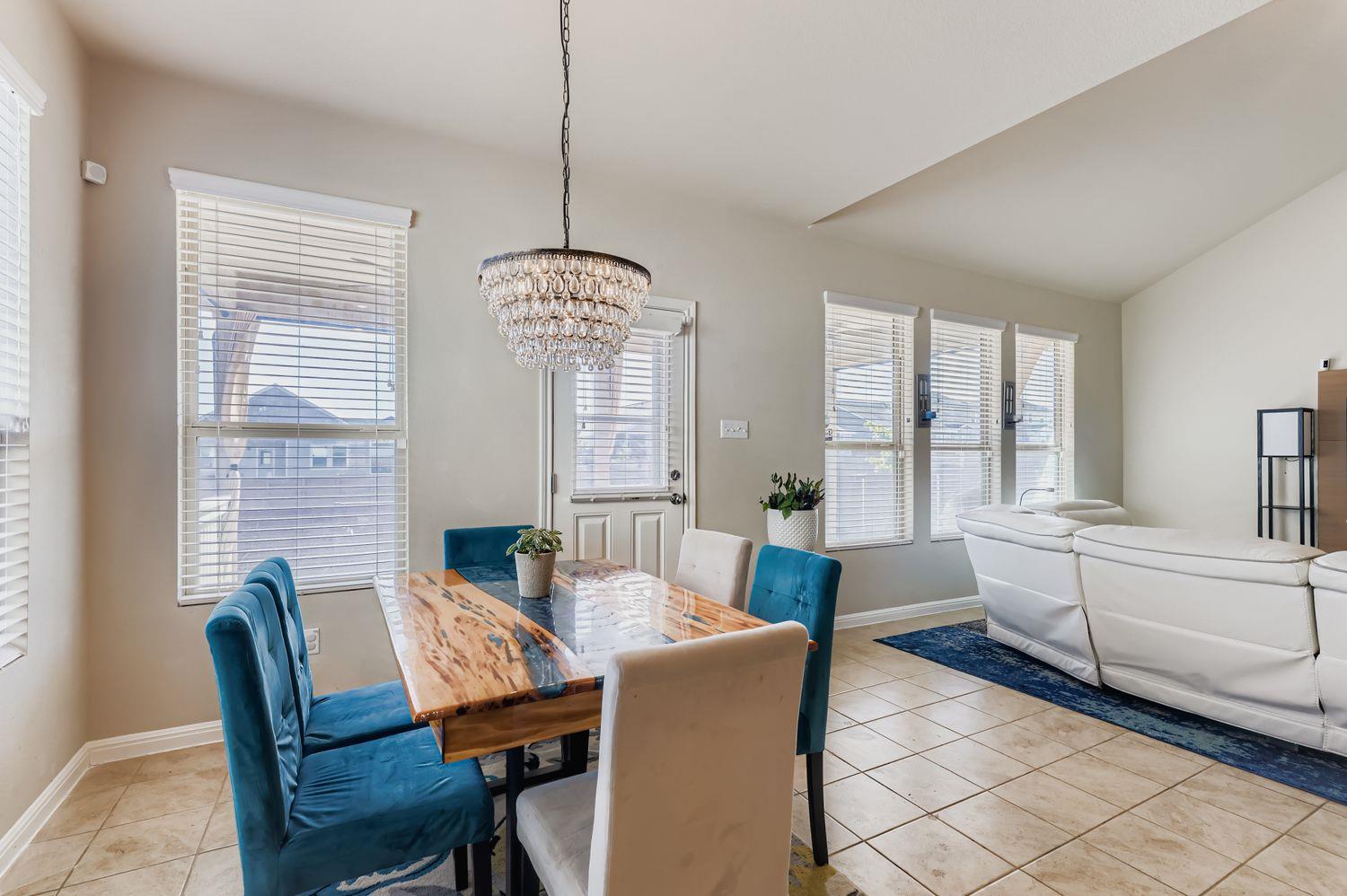 19433 Colgin Dr, Pflugerville, TX 78660