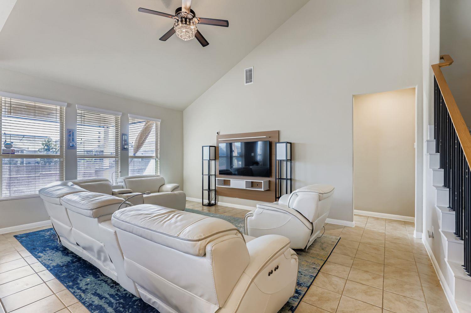 19433 Colgin Dr, Pflugerville, TX 78660