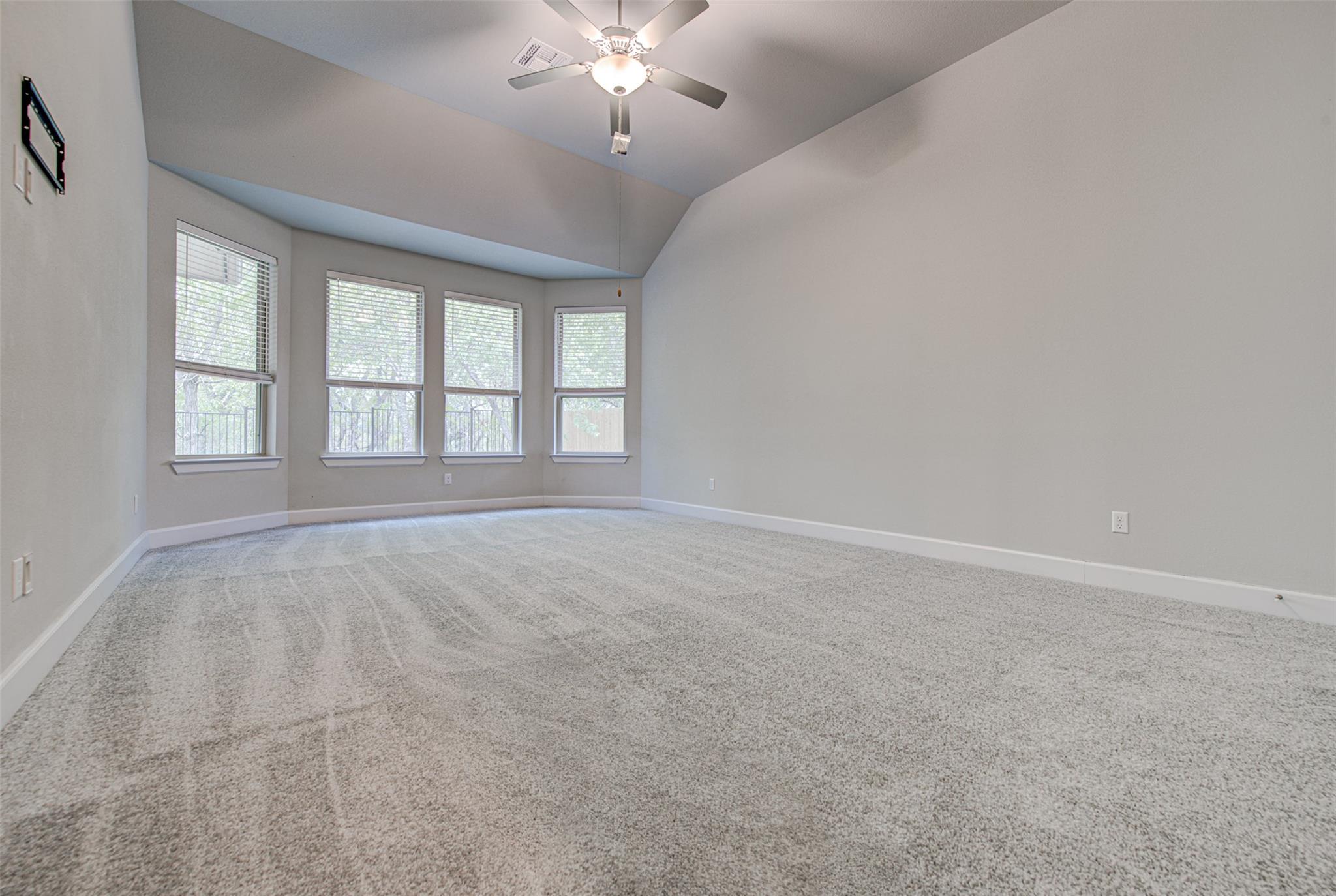 316 Buffalo Ridge Dr, Manchaca, TX 78652