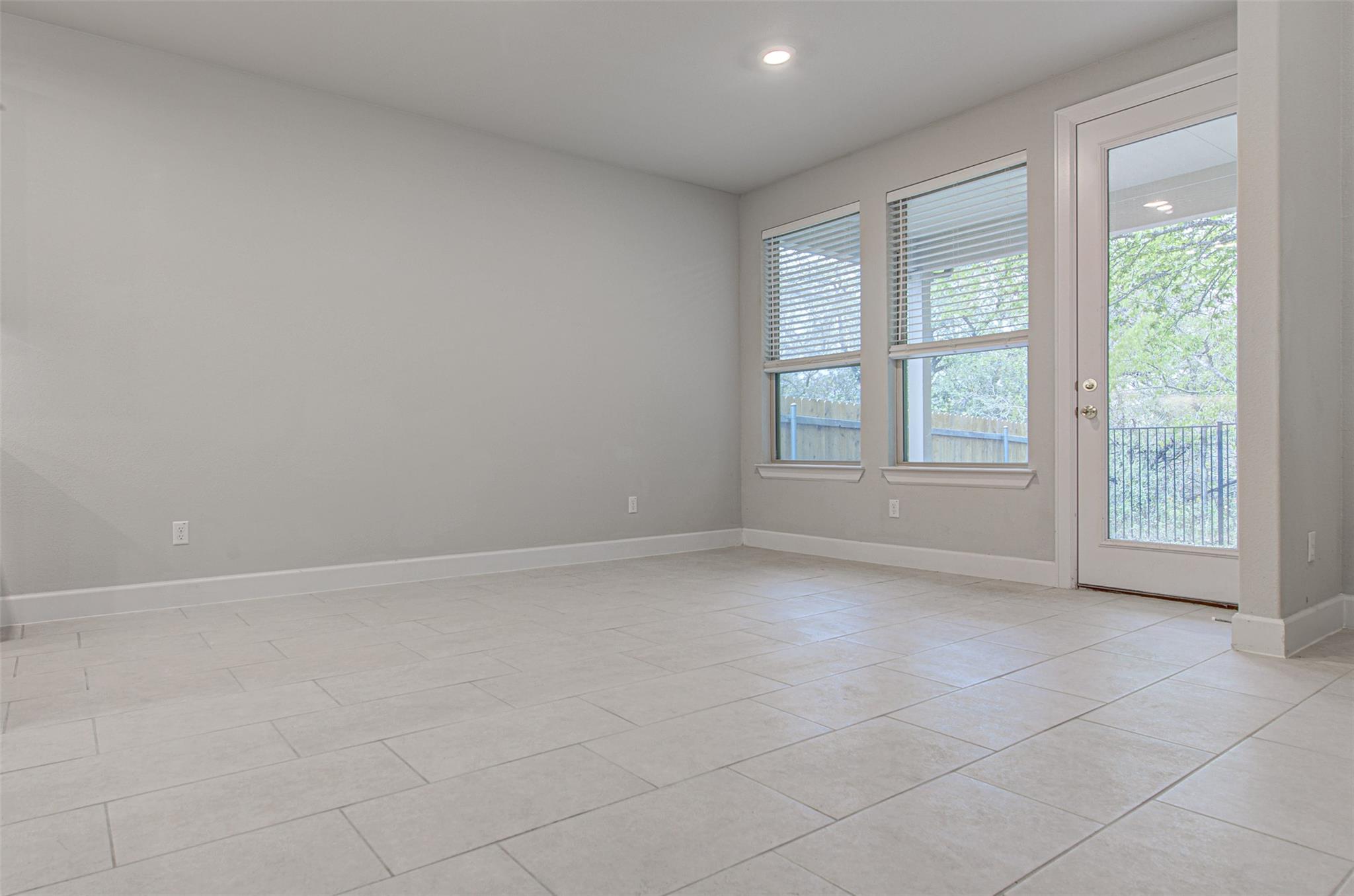 316 Buffalo Ridge Dr, Manchaca, TX 78652