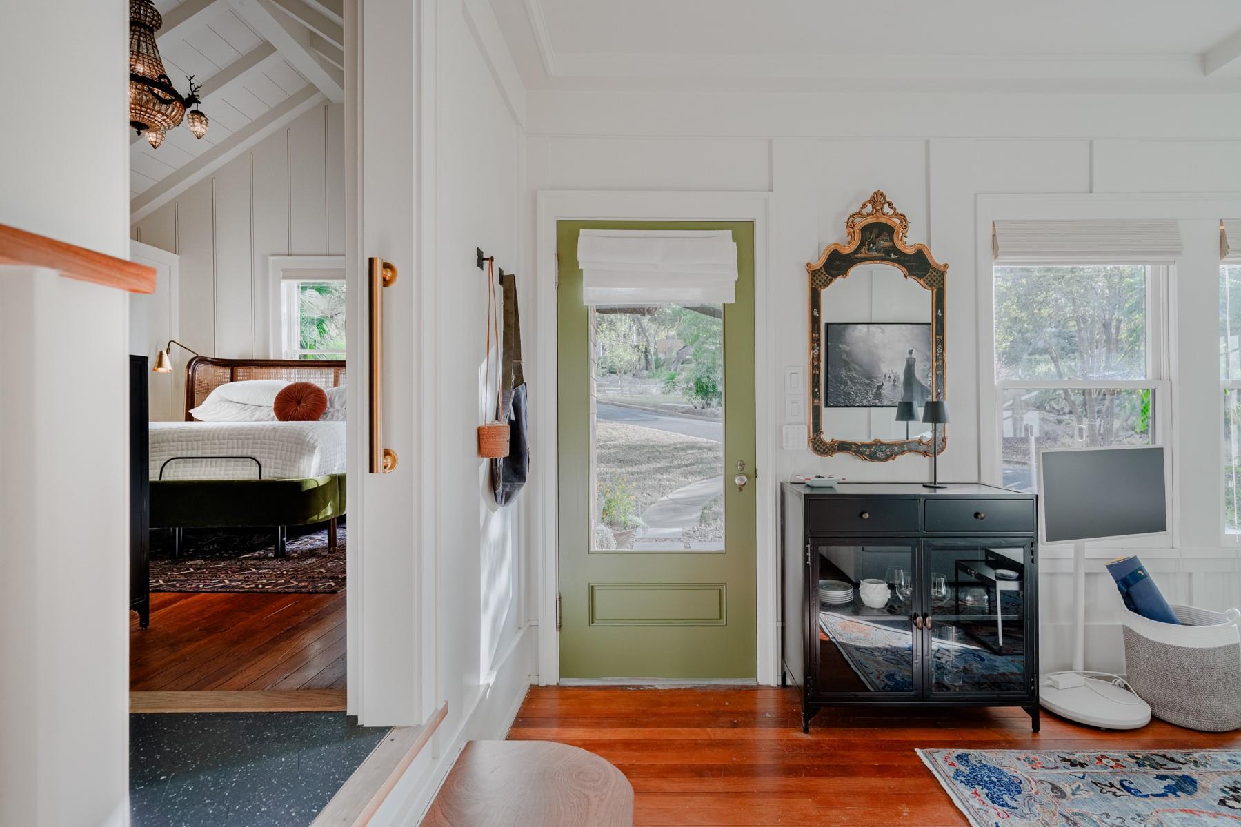 904 Avondale-A Rd, Austin, TX 78704