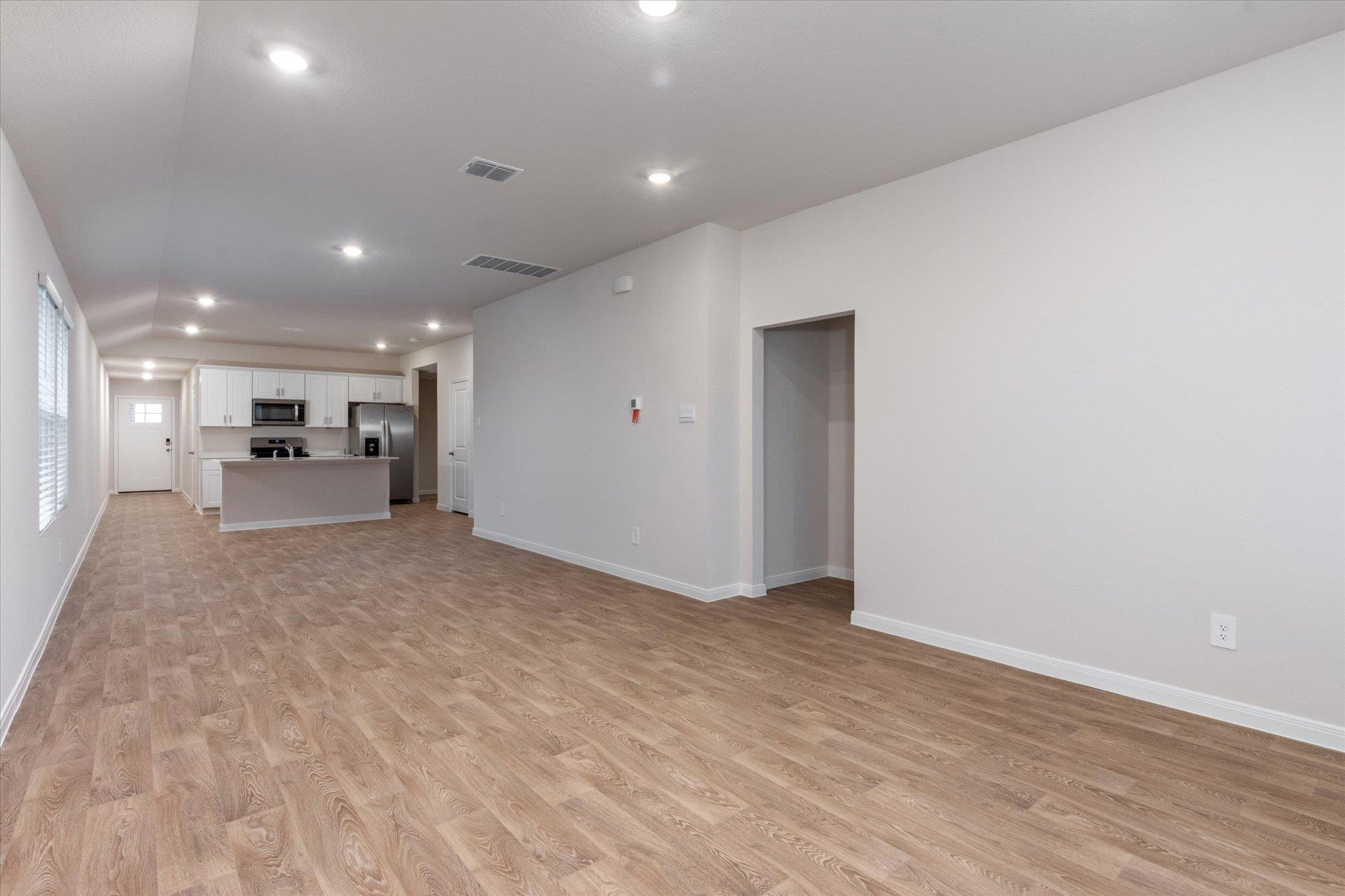 108 Raymondville Path, San Marcos, TX 78666