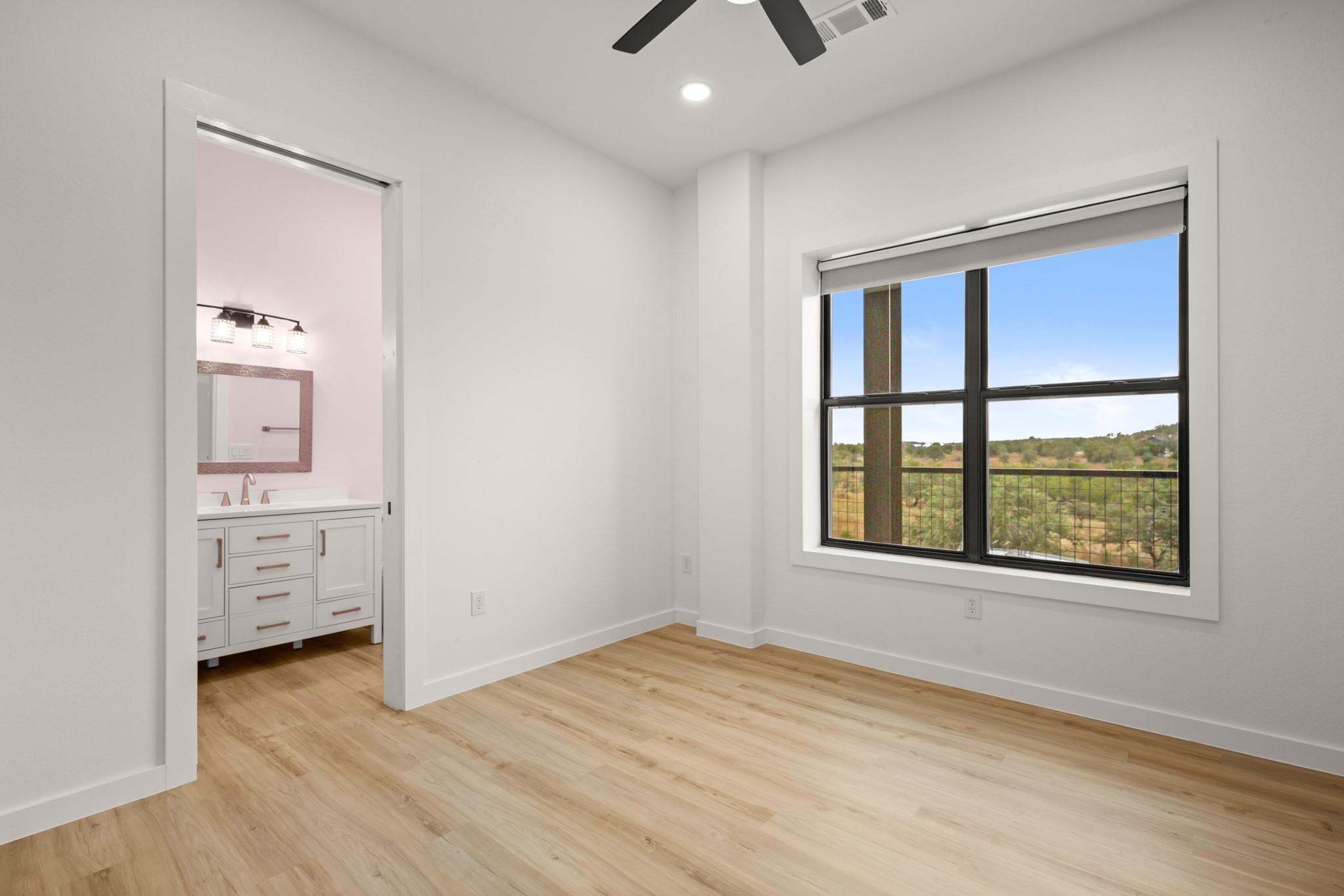 430 Cedar Mountain Dr, Marble Falls, TX 78654