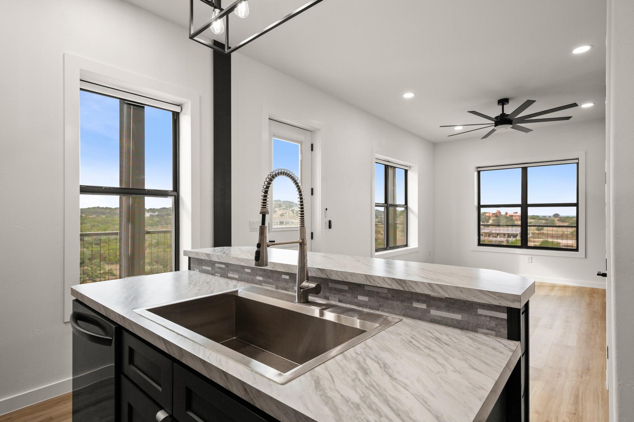 430 Cedar Mountain Dr, Marble Falls, TX 78654