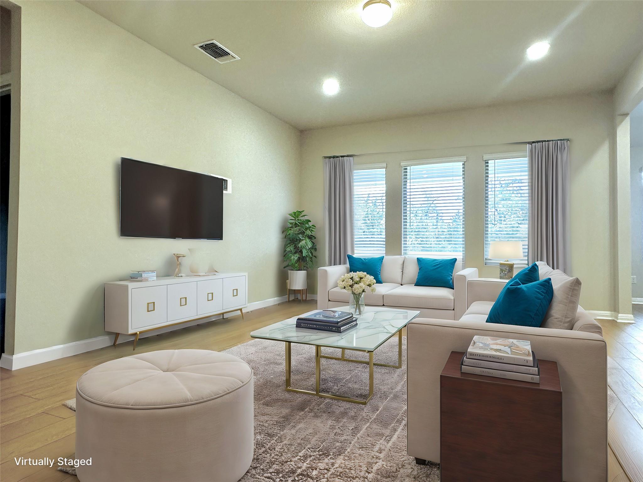 141 Rita Blanca Bnd, Bastrop, TX 78602