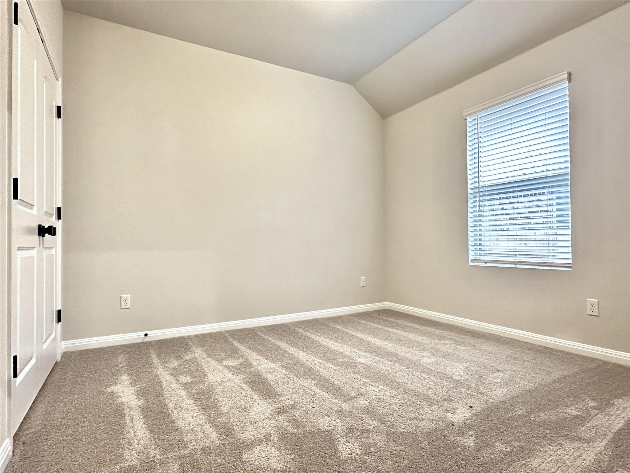 141 Rita Blanca Bnd, Bastrop, TX 78602