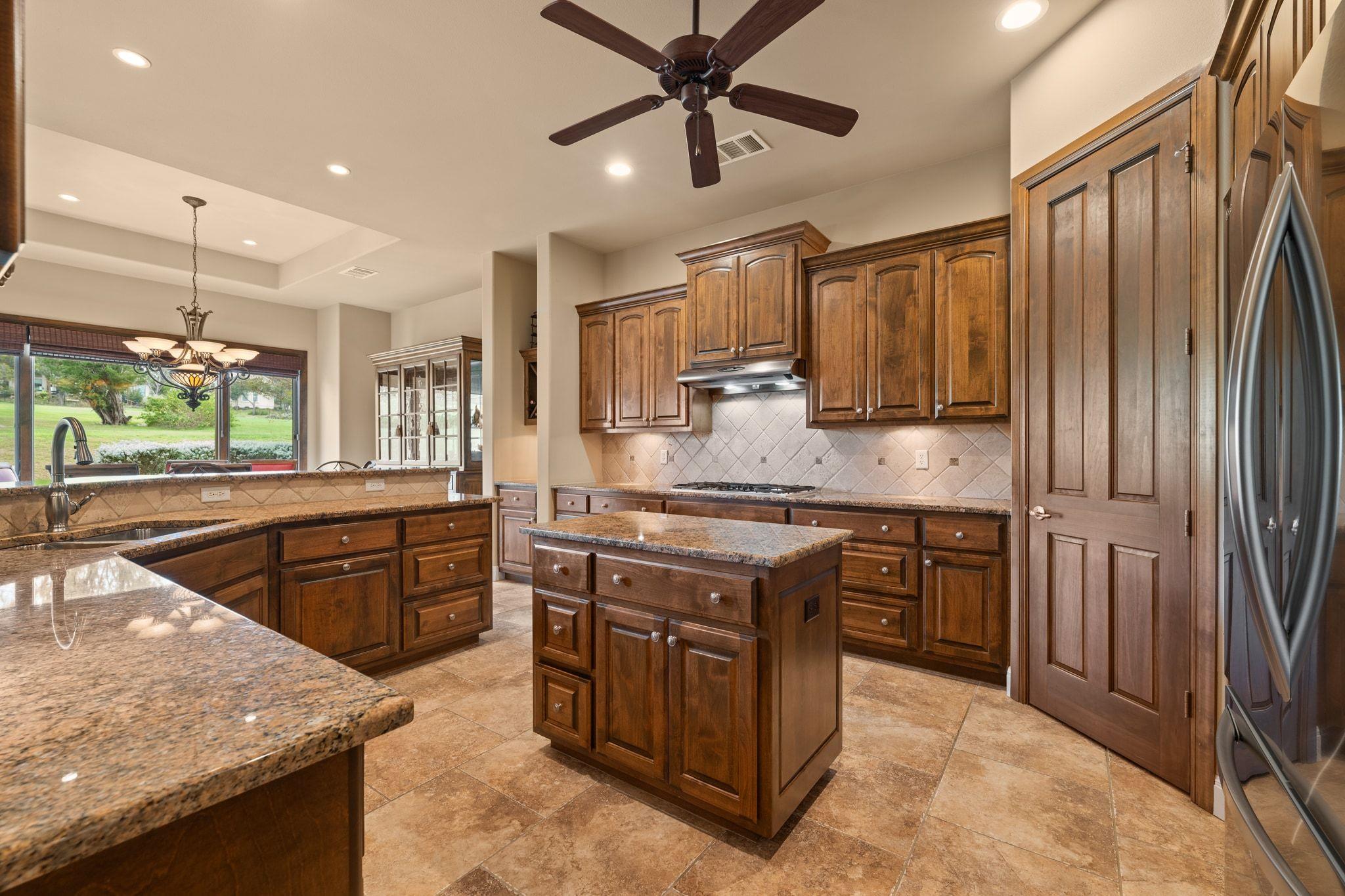 14 Borello Dr # 14, Austin, TX 78738