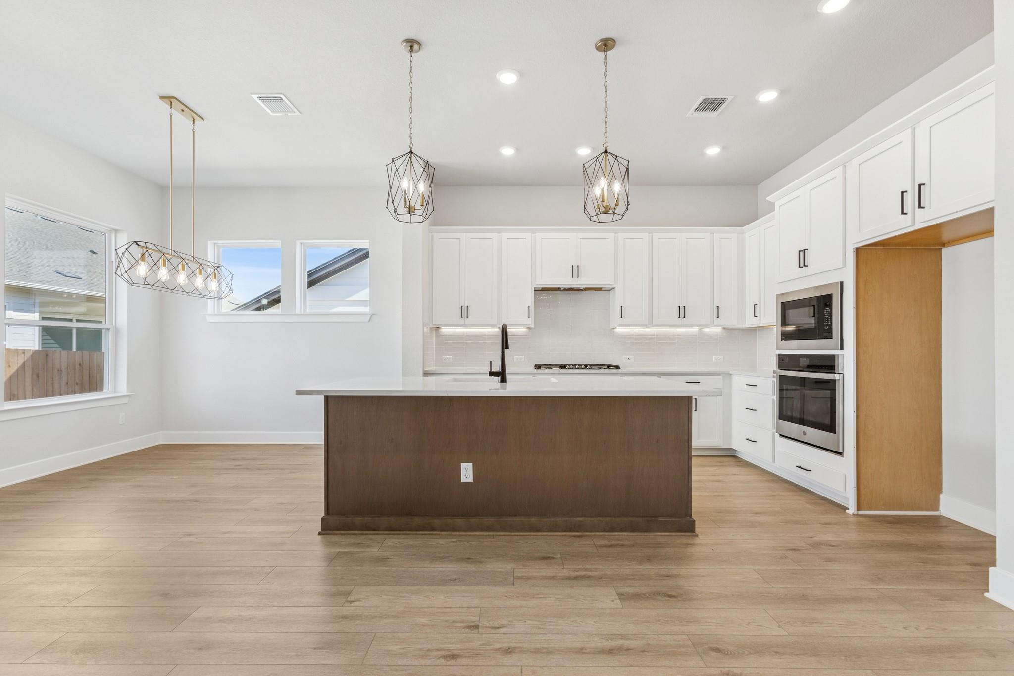 265 Pine Bark Dr, Buda, TX 78610