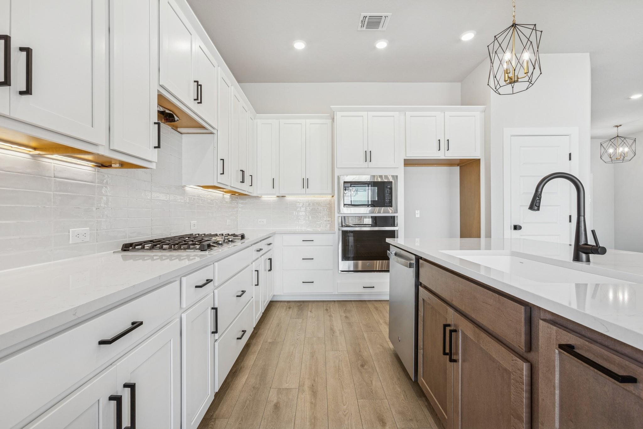 265 Pine Bark Dr, Buda, TX 78610