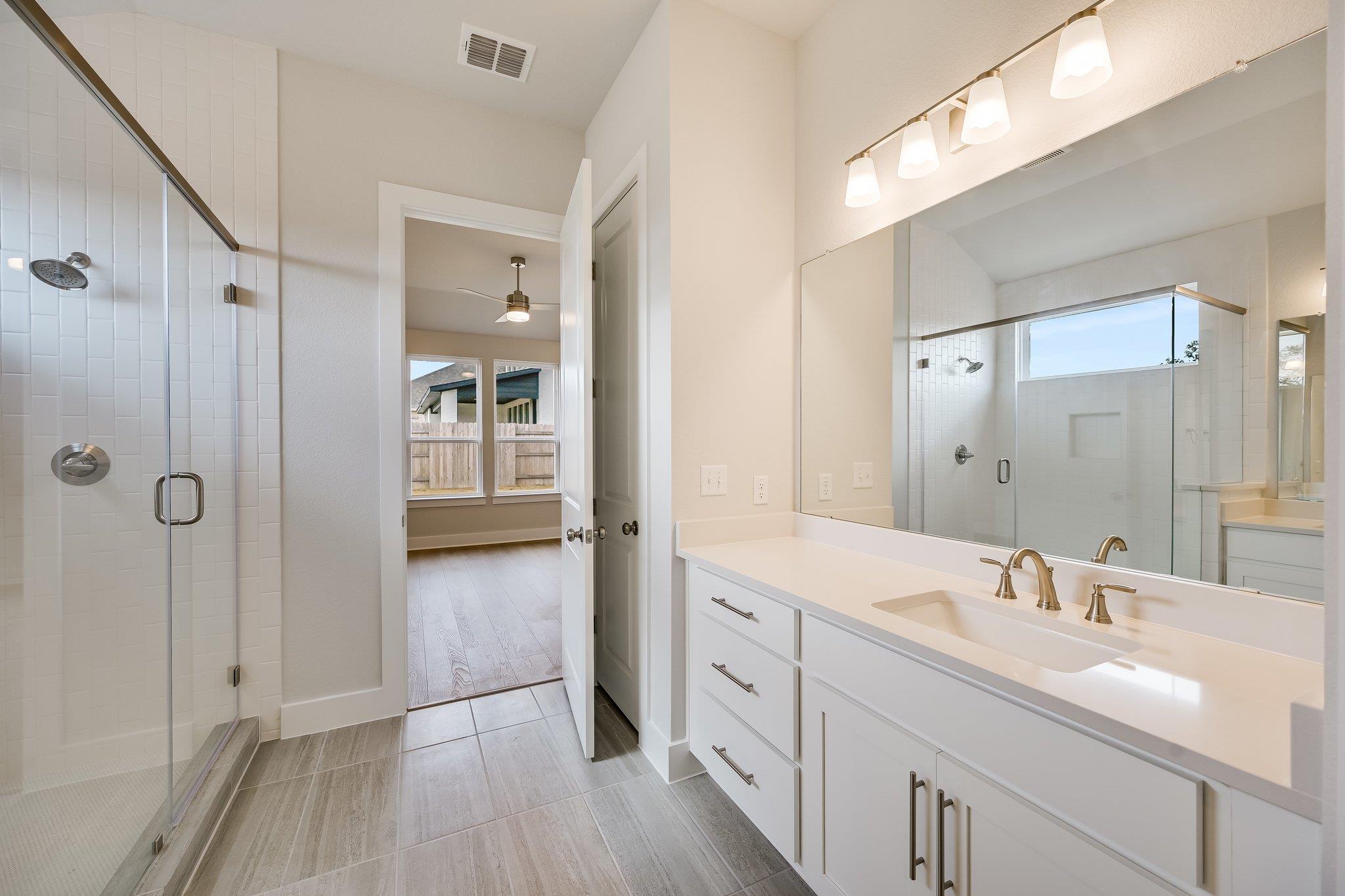 108 Country Cat Ln, San Marcos, TX 78666