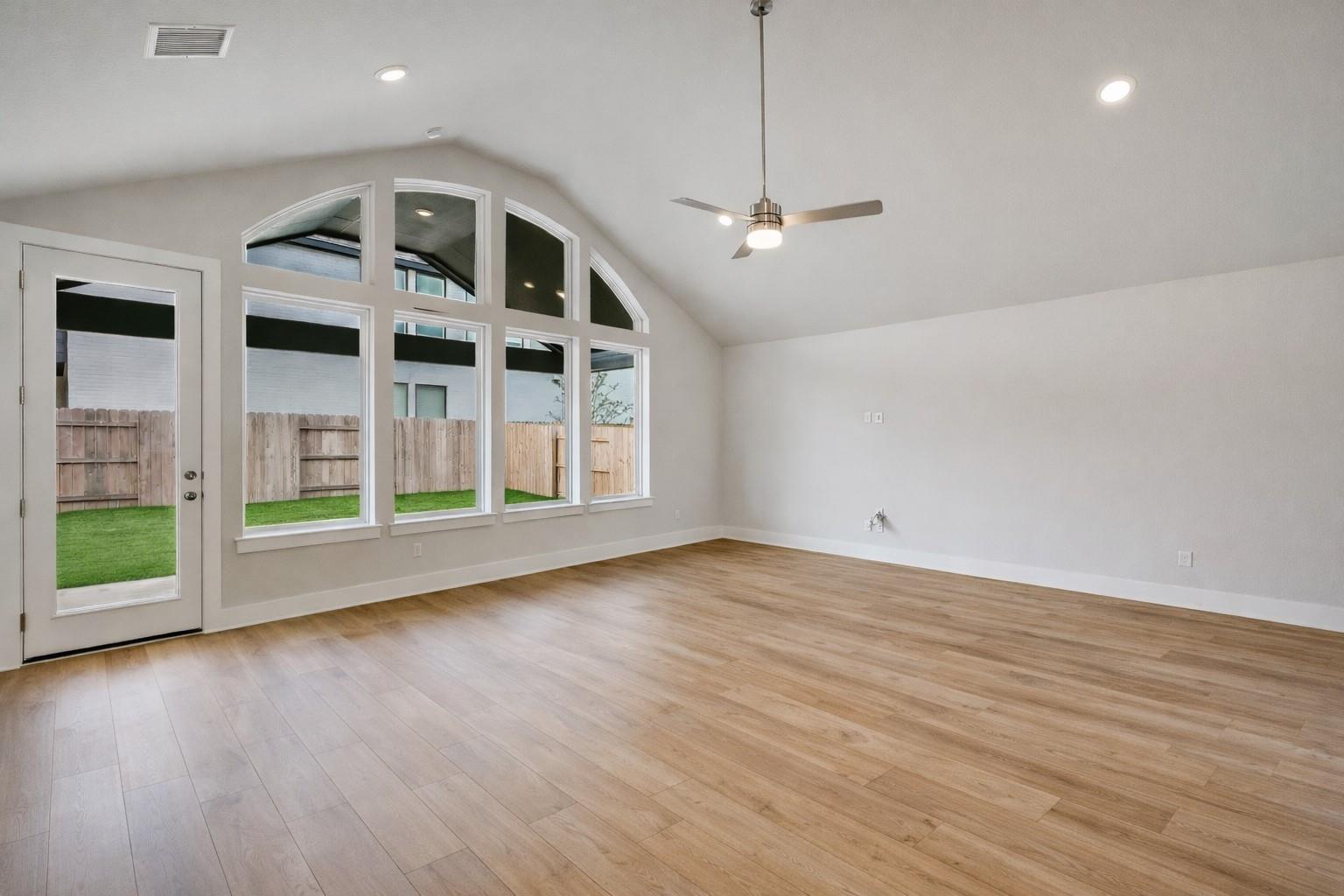 108 Country Cat Ln, San Marcos, TX 78666