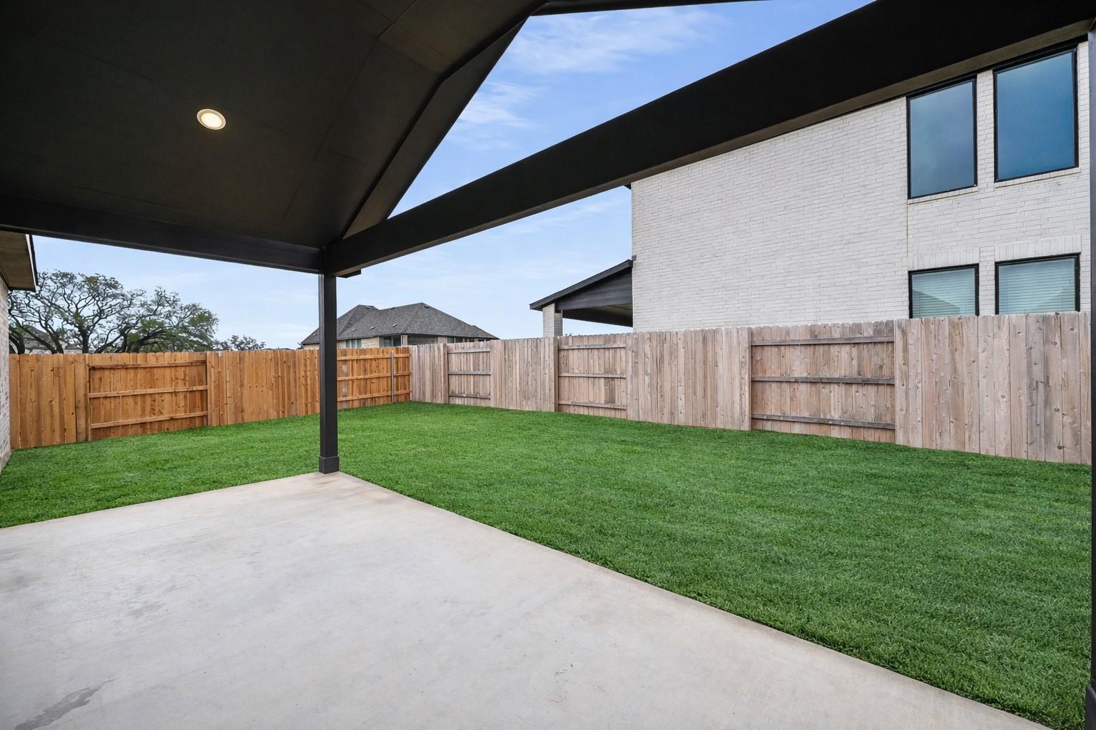 108 Country Cat Ln, San Marcos, TX 78666