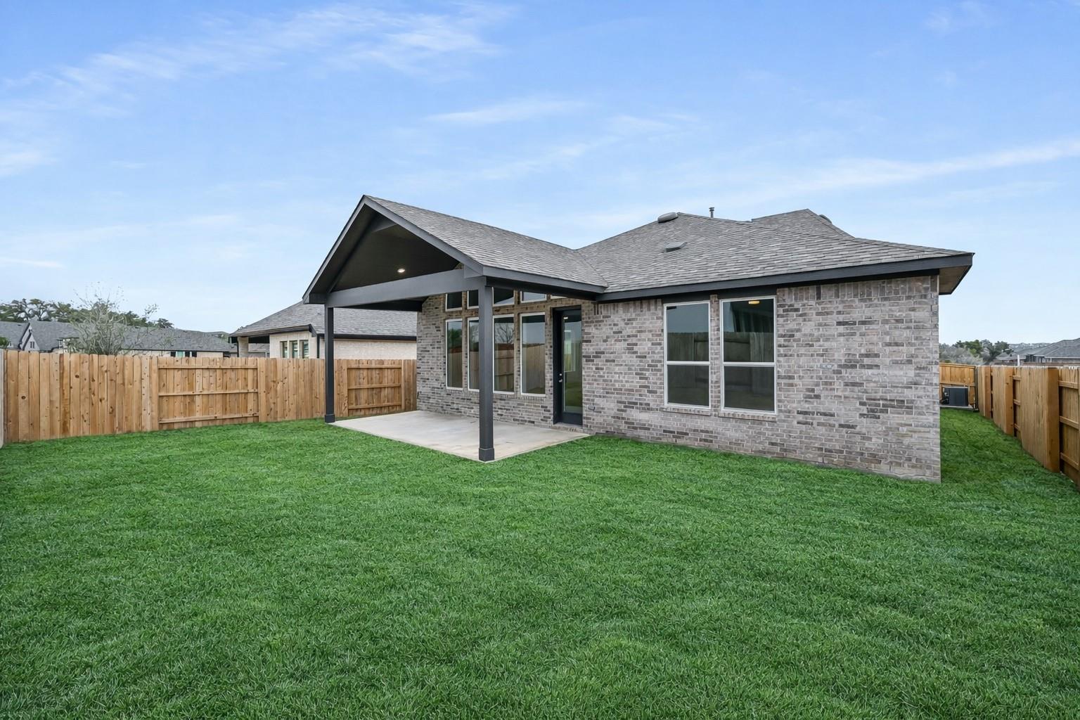 108 Country Cat Ln, San Marcos, TX 78666