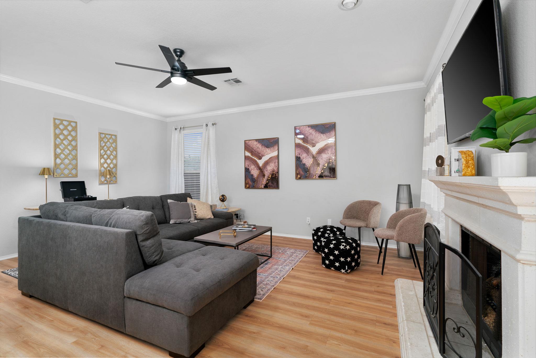 807 Clarence Bohls Ln, Pflugerville, TX 78660