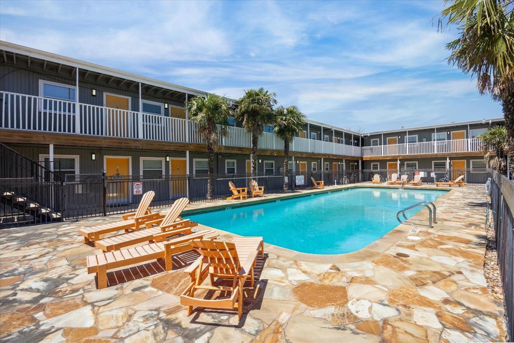 2401 Manor Rd # 232A, Austin, TX 78722