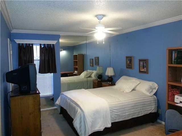 910 Duncan Ln # 11, Austin, TX 78705