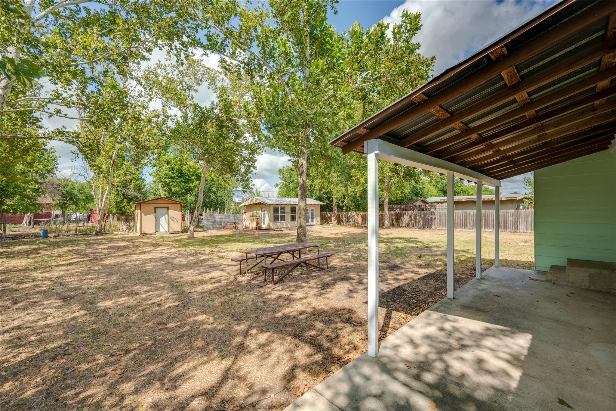 4948 Crossover Rd, San Marcos, TX 78666