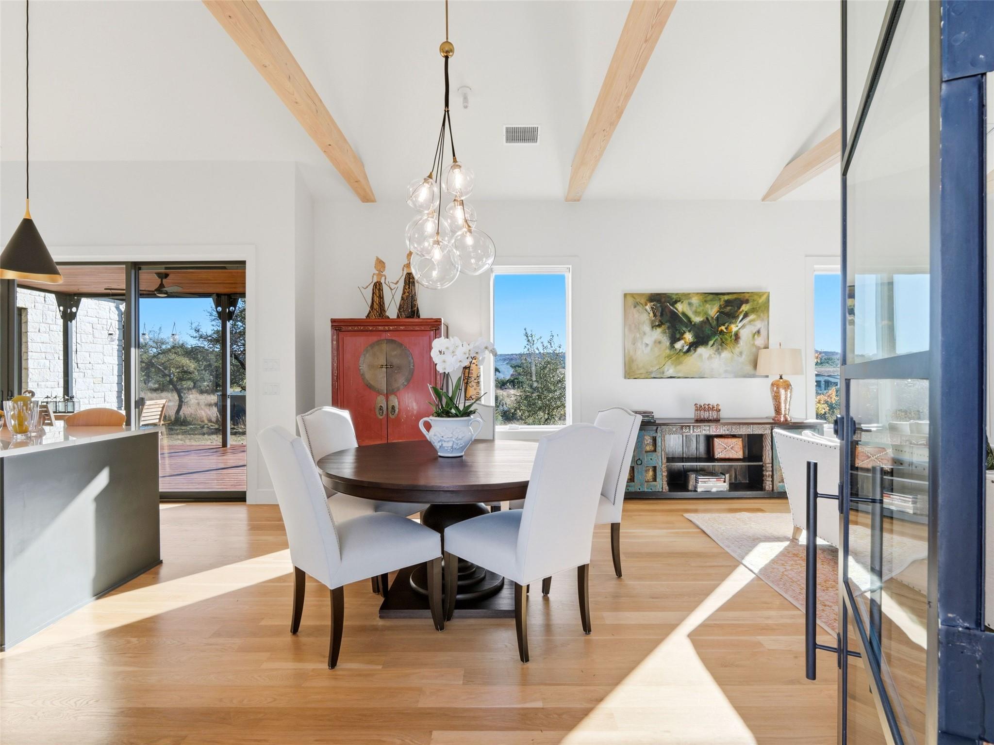 577 Cattle Creek Rd, Johnson City, TX 78636