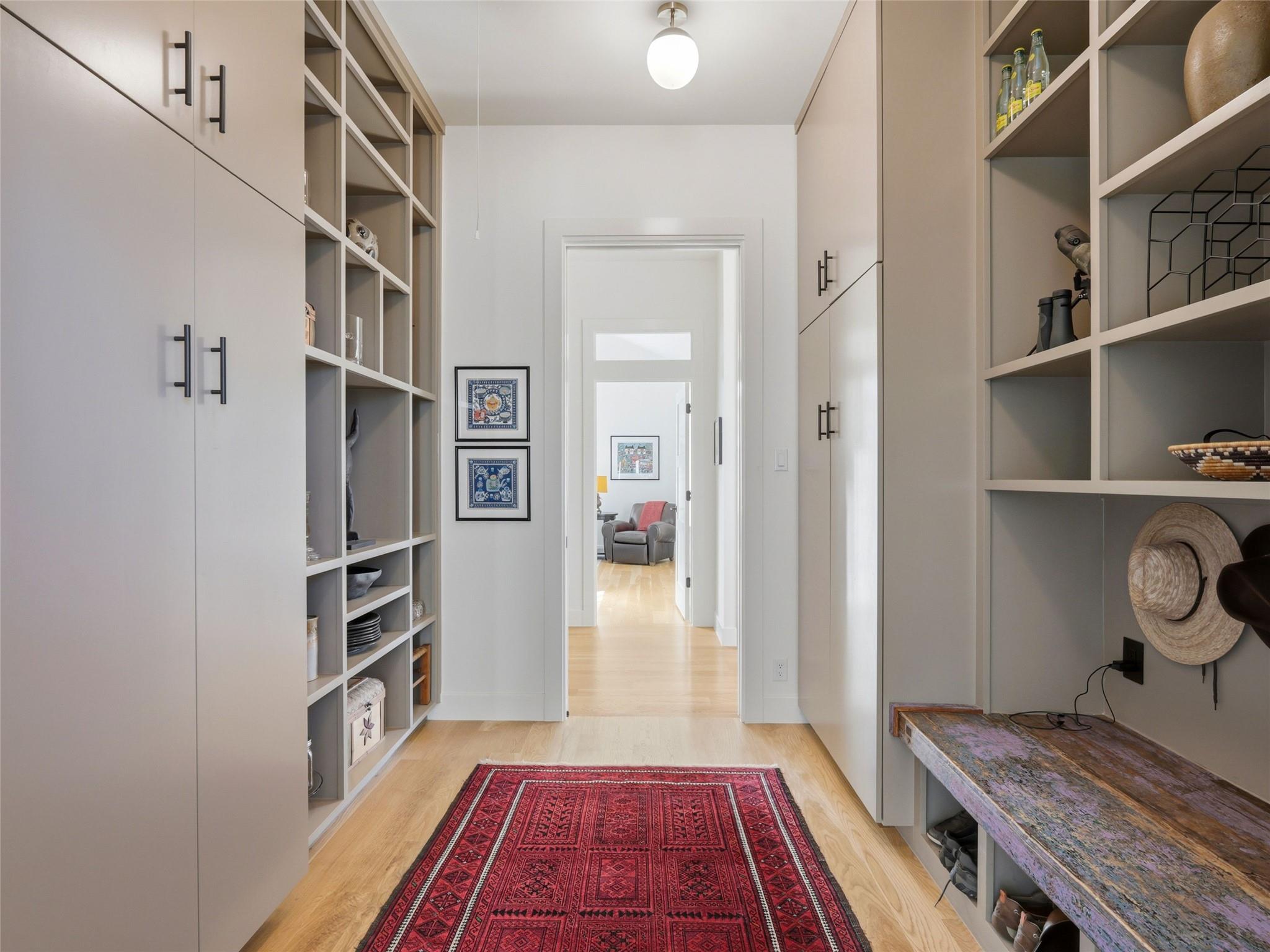 577 Cattle Creek Rd, Johnson City, TX 78636