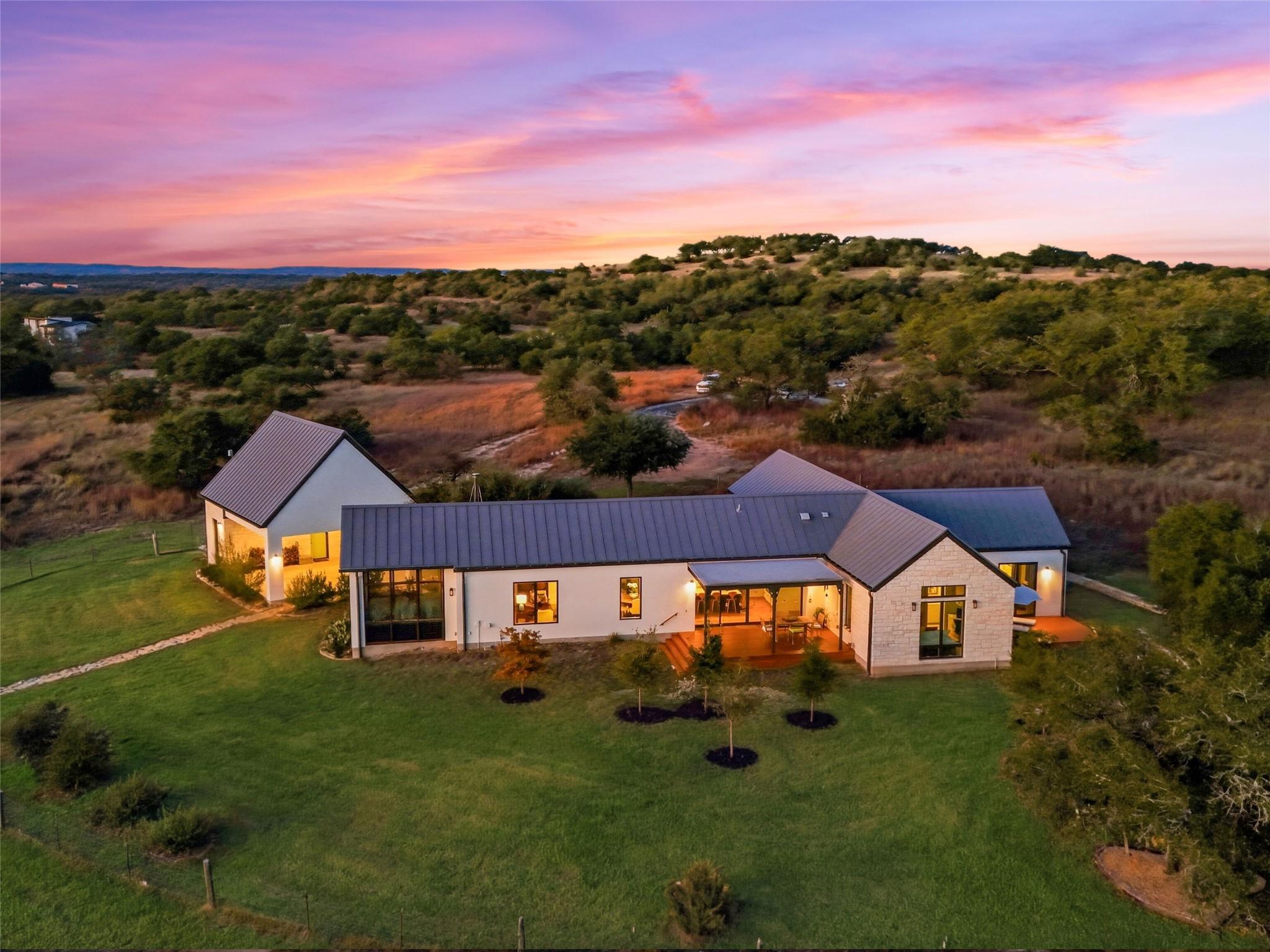 577 Cattle Creek Rd, Johnson City, TX 78636