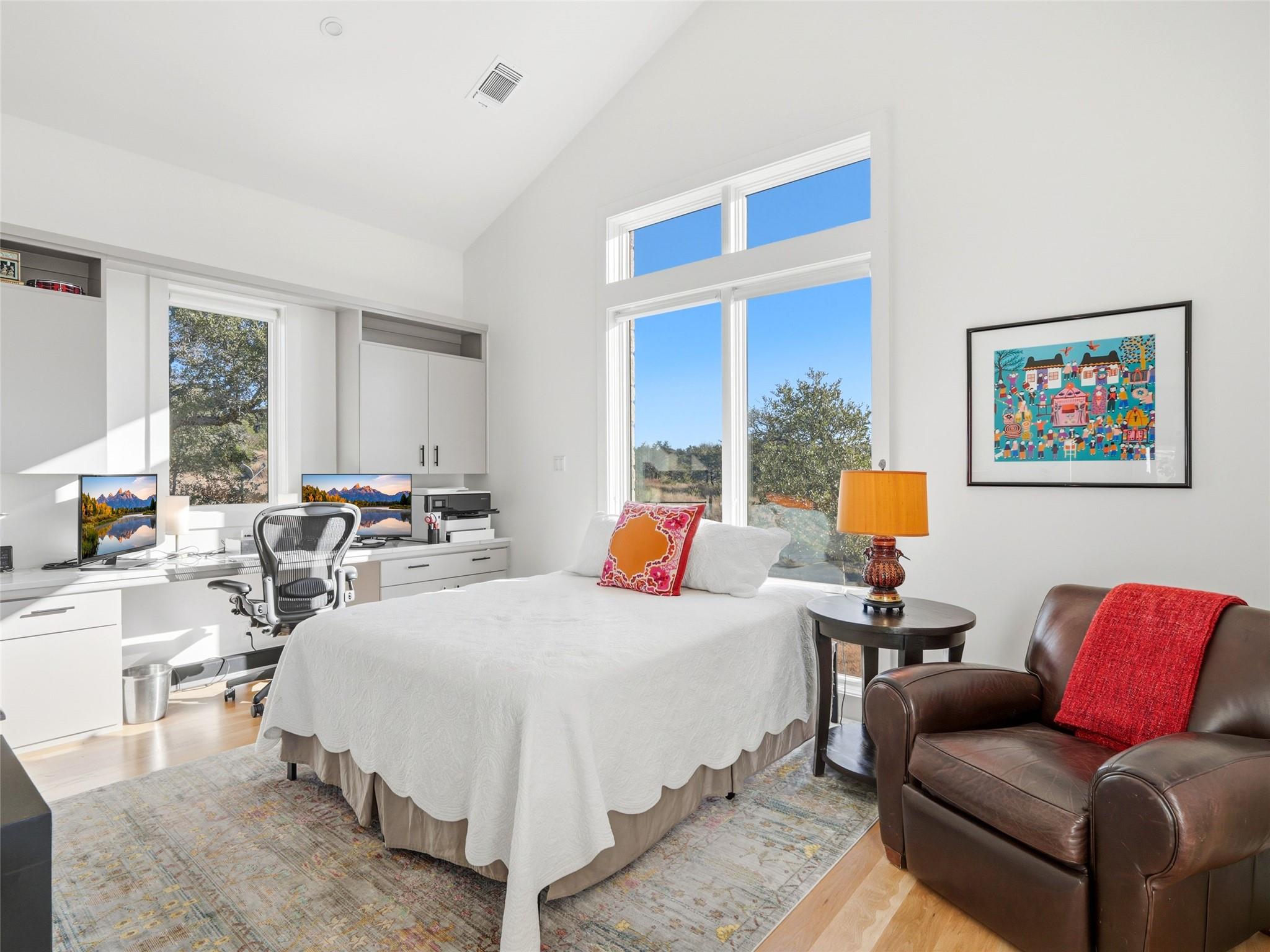 577 Cattle Creek Rd, Johnson City, TX 78636